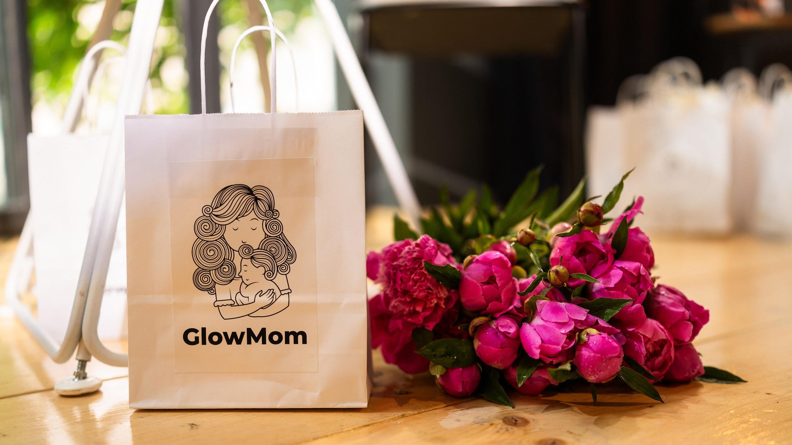 Glo Mom 1. Marius Ciocan