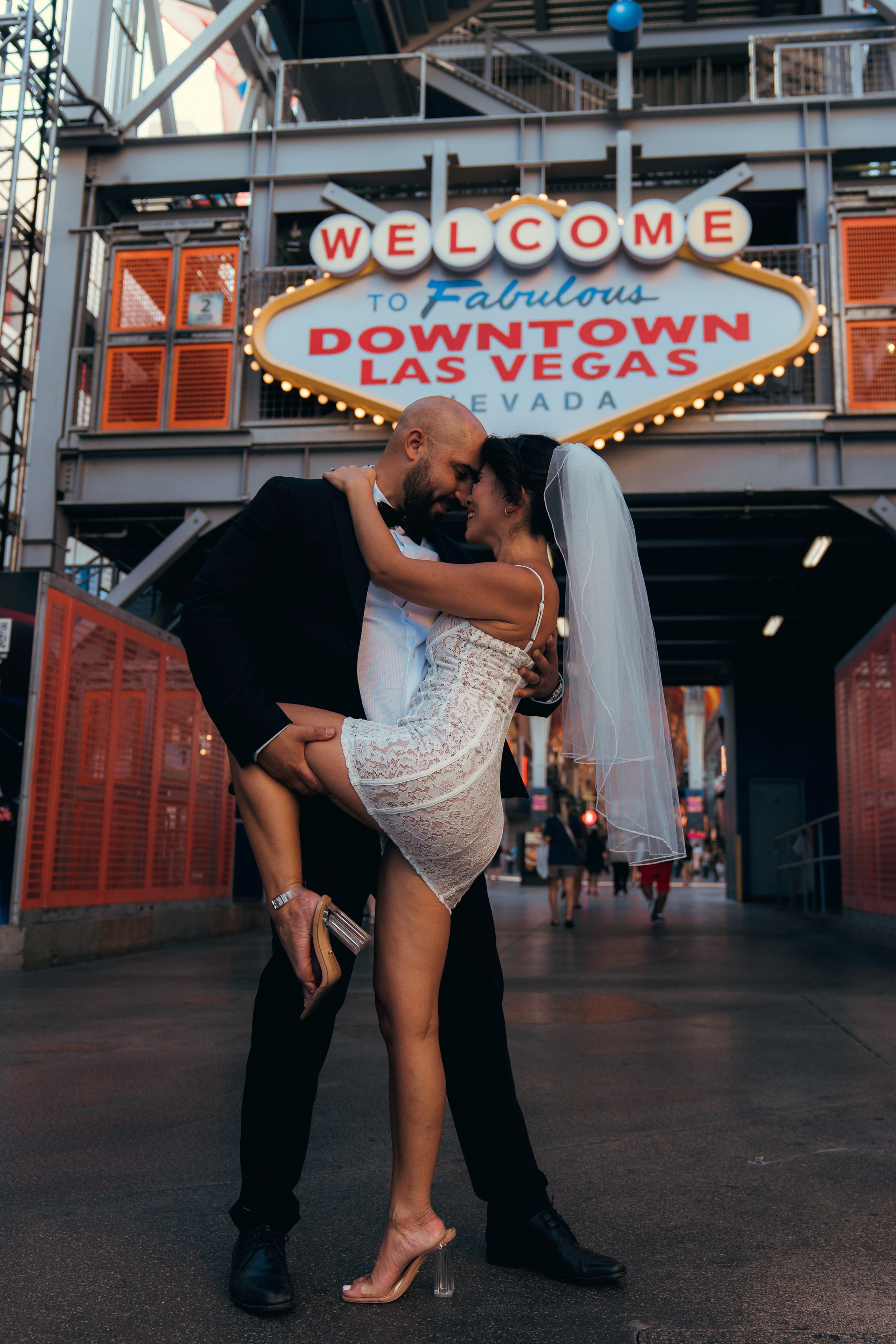 Bo San&Elliot. Wedding & elopement photographer Viktoriya Kravtsov. Las Vegas