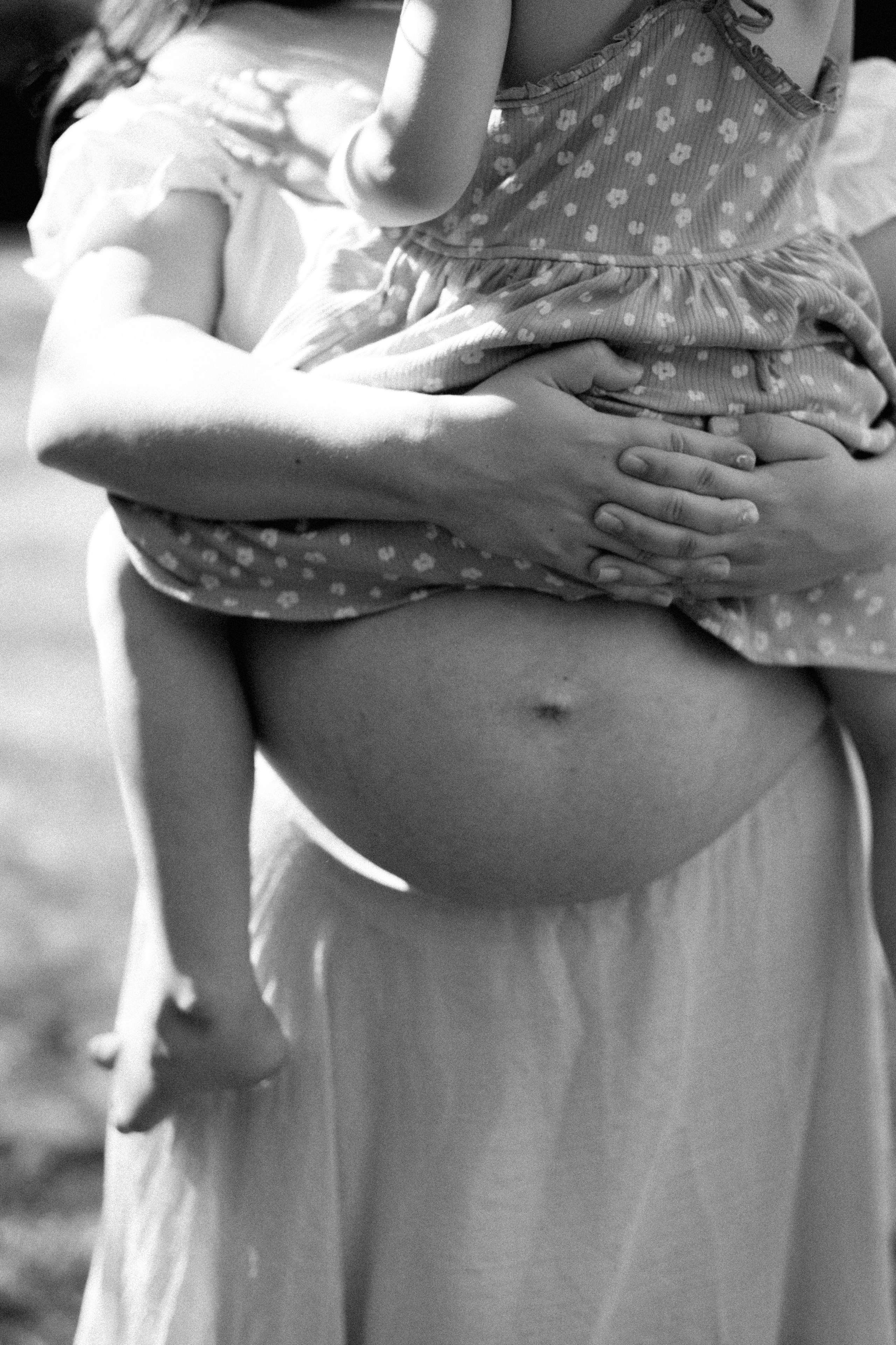 Maternity Photography Portfolio | Artistically capturing pregnancy in Richmond, VA. Family Photographer Anna Dobrovolskaia | Richmond, VA