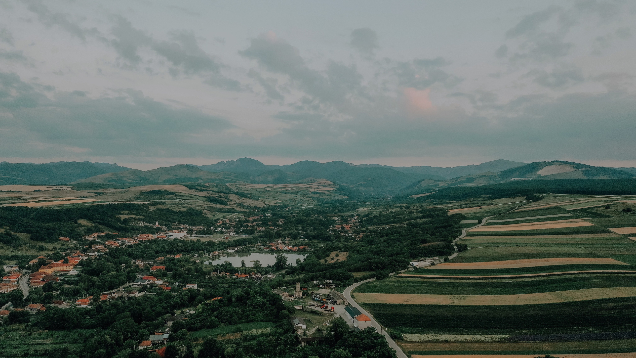 Agropensiunea Colev , locul unde începe evadarea perfectă. Emotions Photo Art