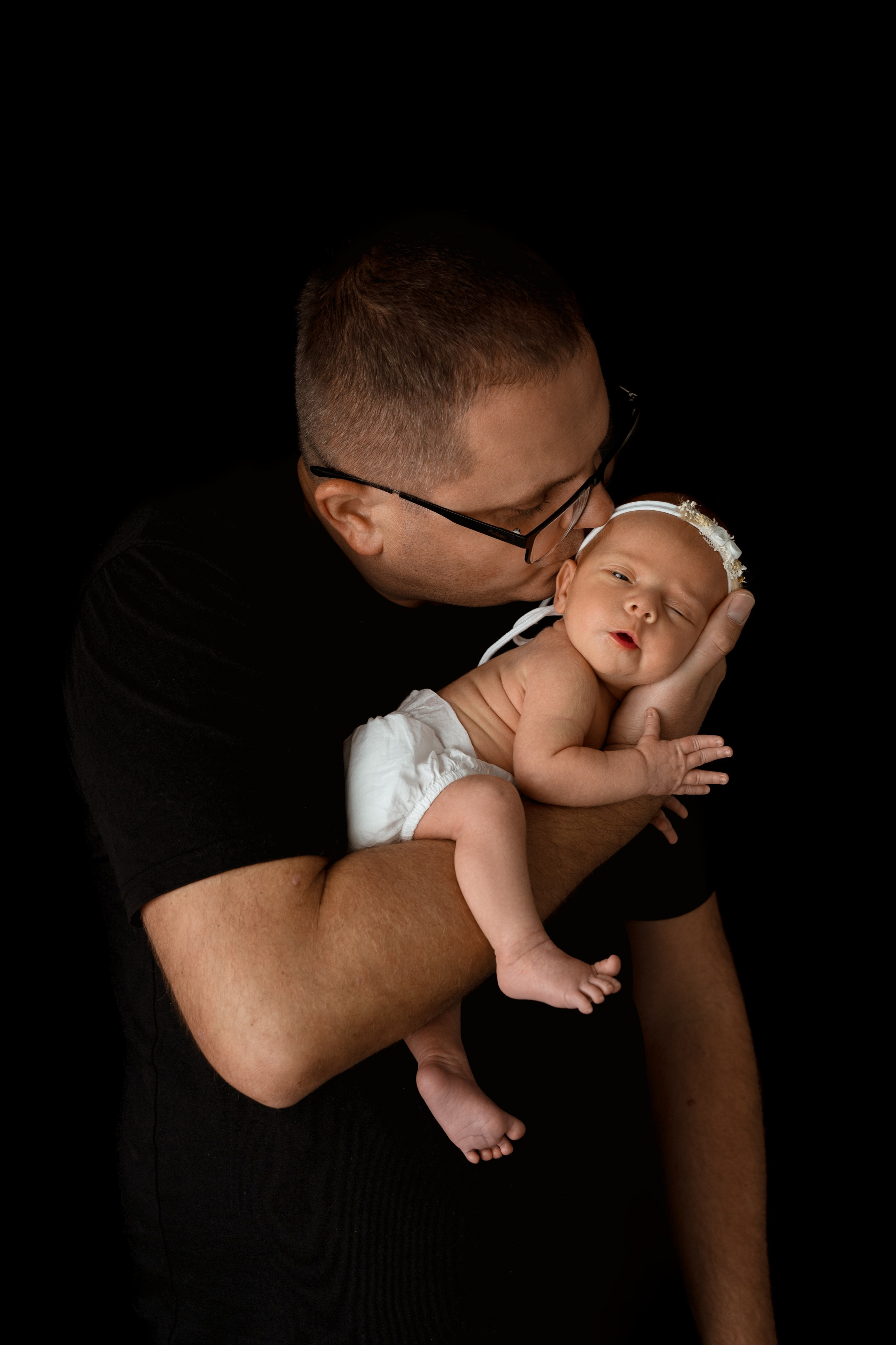 Fotografia Noworodkowa Łódź - Piękne Zdjęcia Noworodków. Fotograf Łódź - sesja ciążowa, noworodkowa, dziecięca. Studio w Łodzi