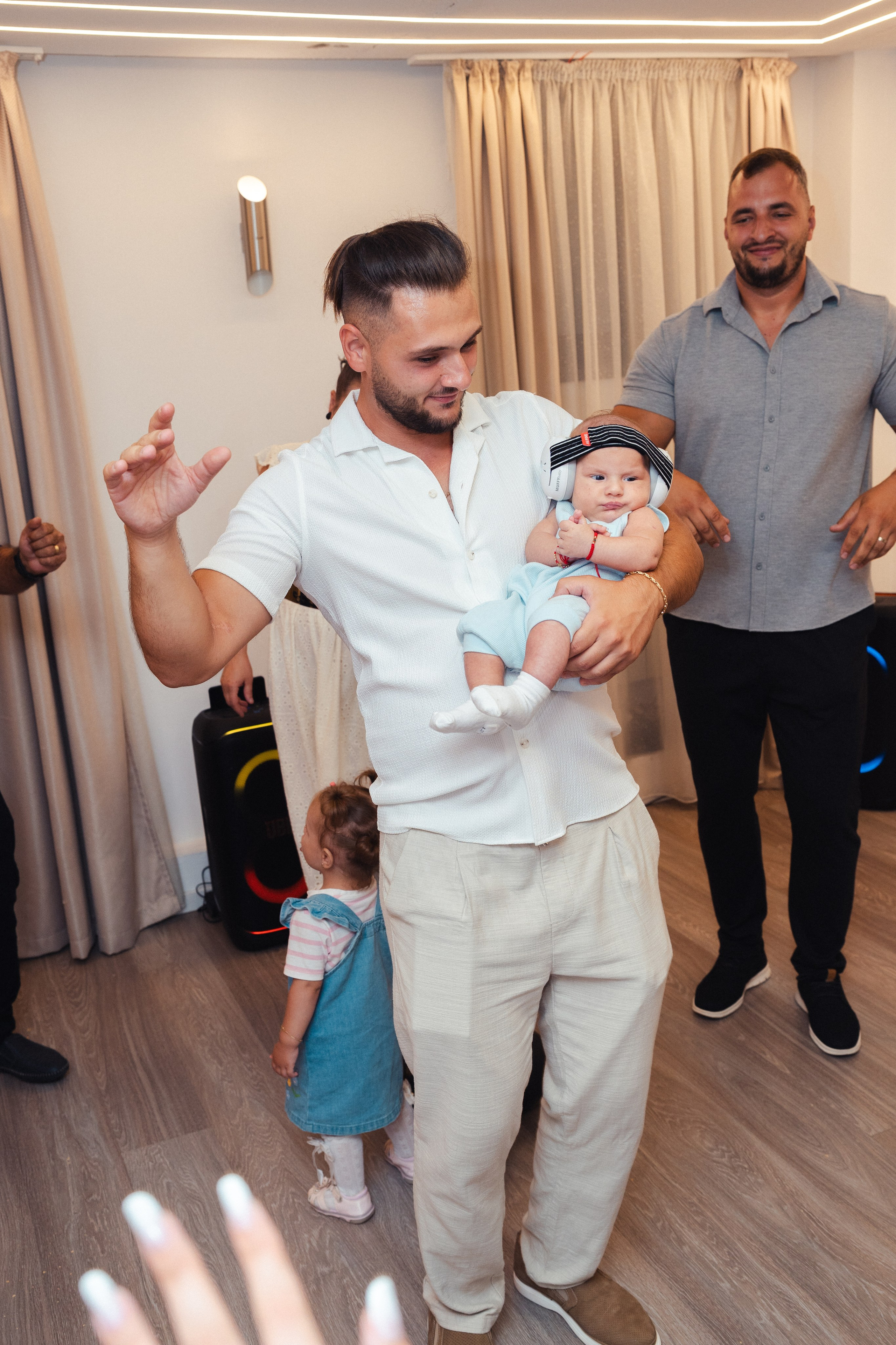 Botez - Aryan Andrei