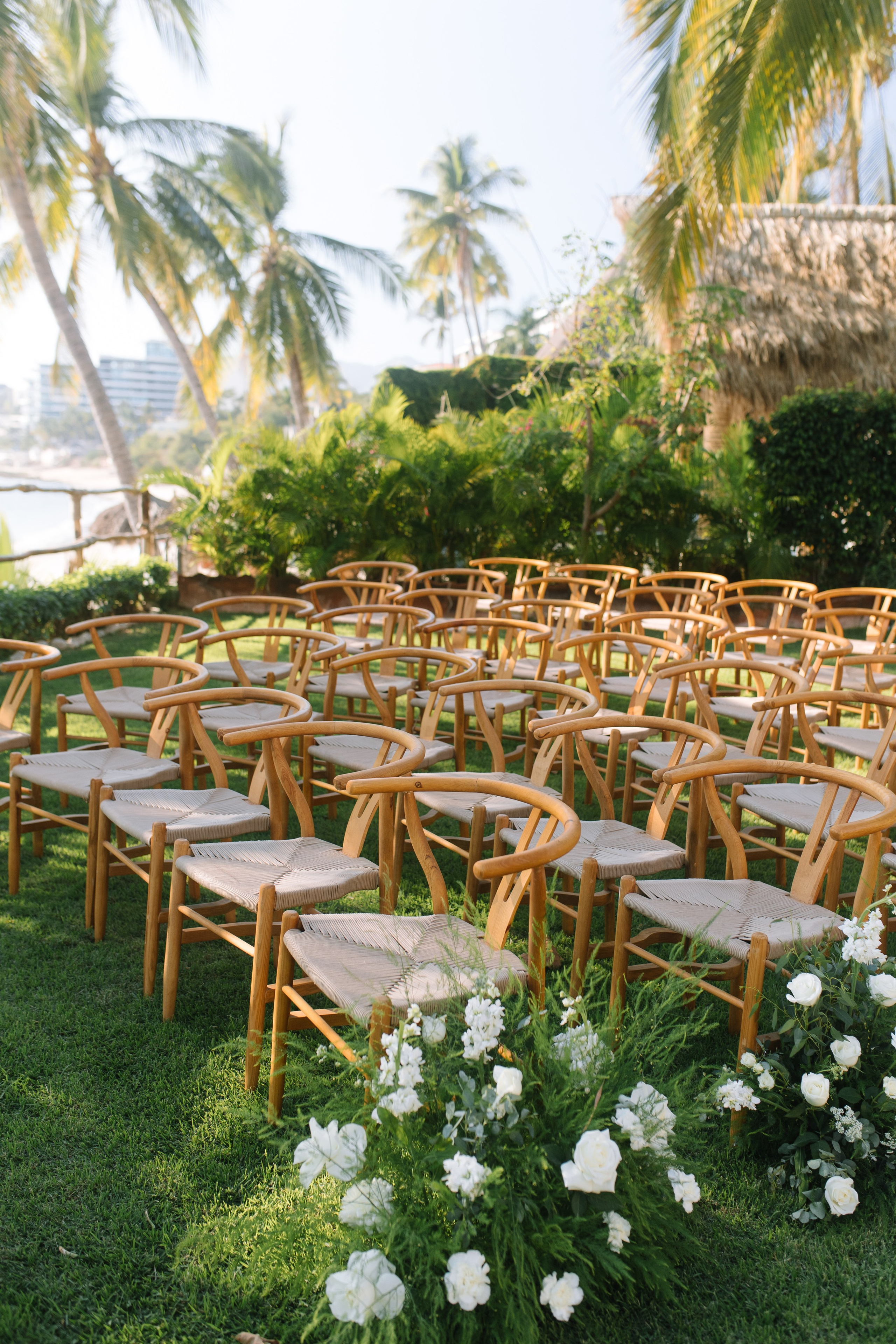 Martoca Beach Garden. Wedding photographer Mexico Sayulita Puerto Vallarta Punta Mita Cabo