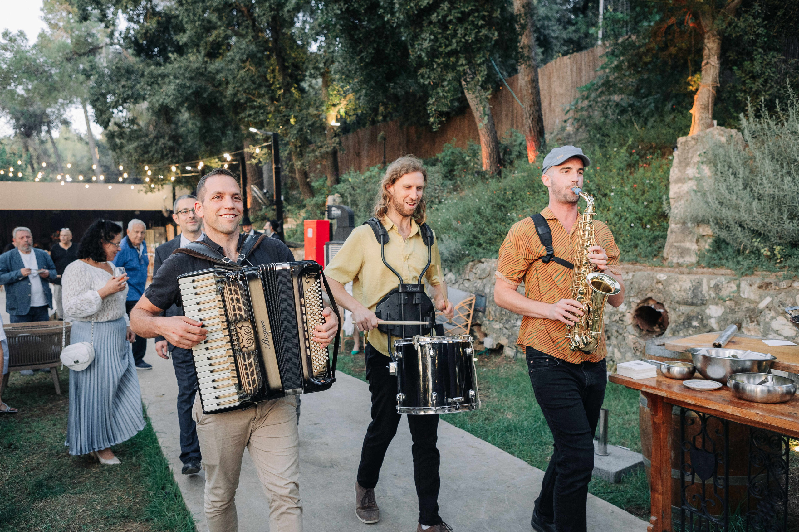WEDDING OUT OF CITY. PHOTOGRAPHER IN ISRAEL
