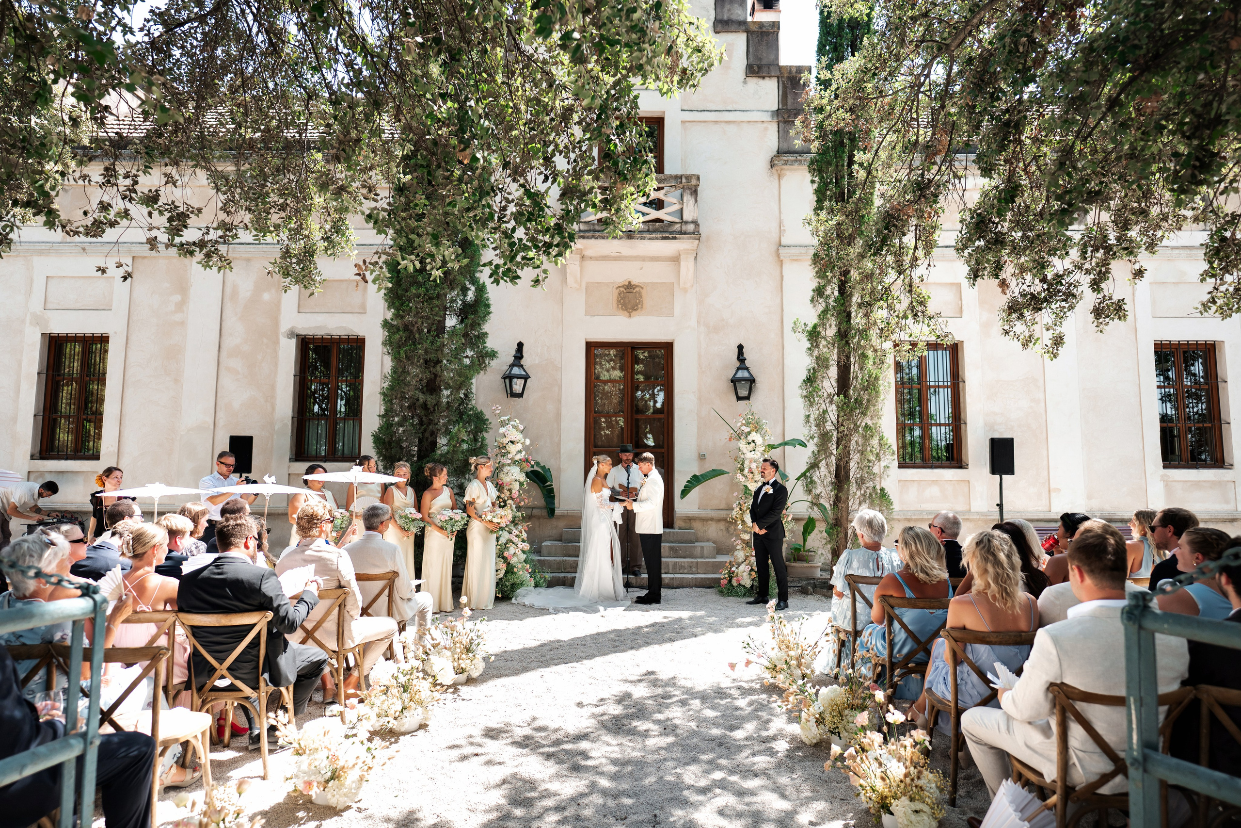 Wedding photographer in France. Wedding Photographer in Marbella, Como, Tuscany, Cannes