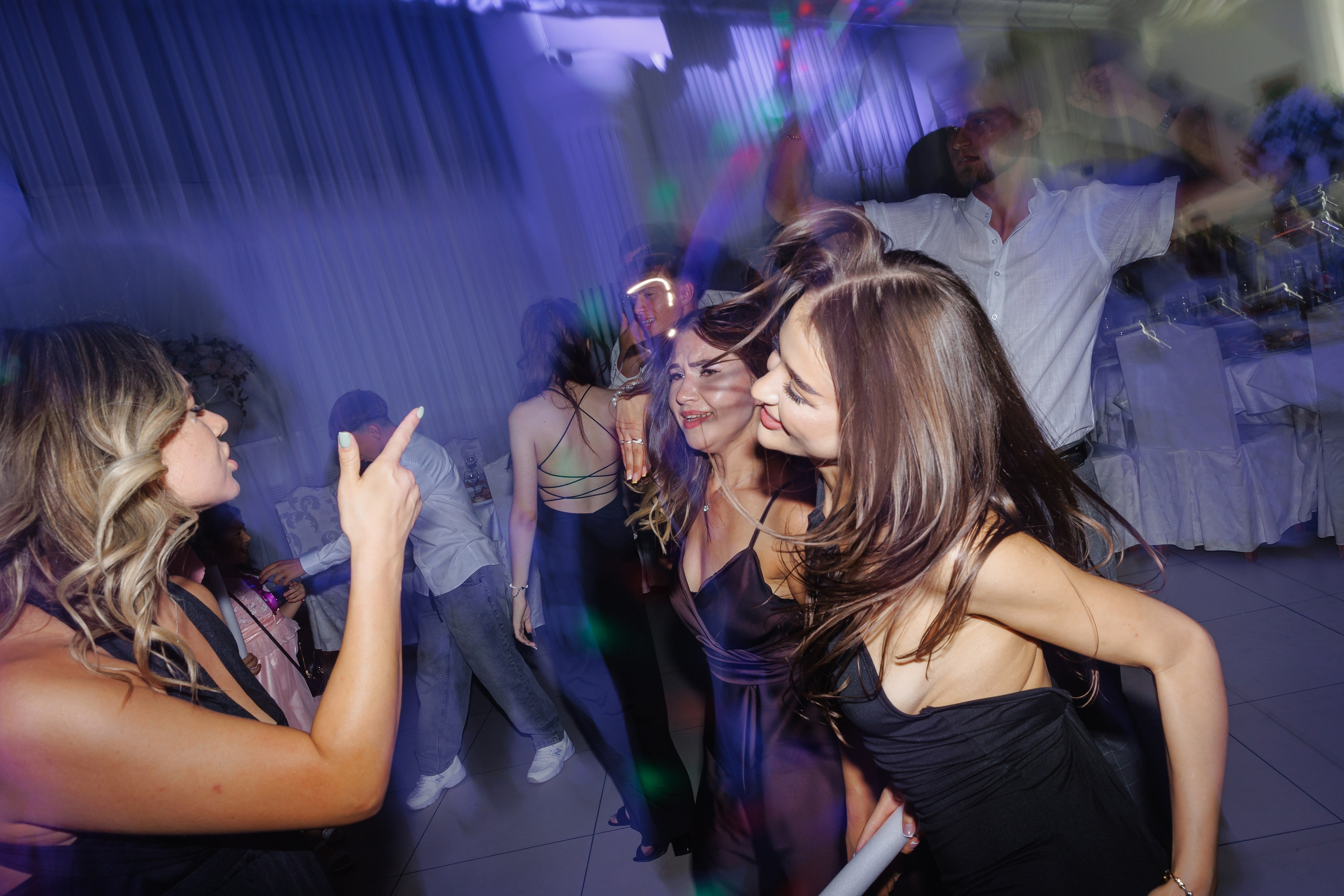 Cristian & Beatrice. Servicii Foto Video la Nunta Chisinau Moldova Europa Studio MagicFoto