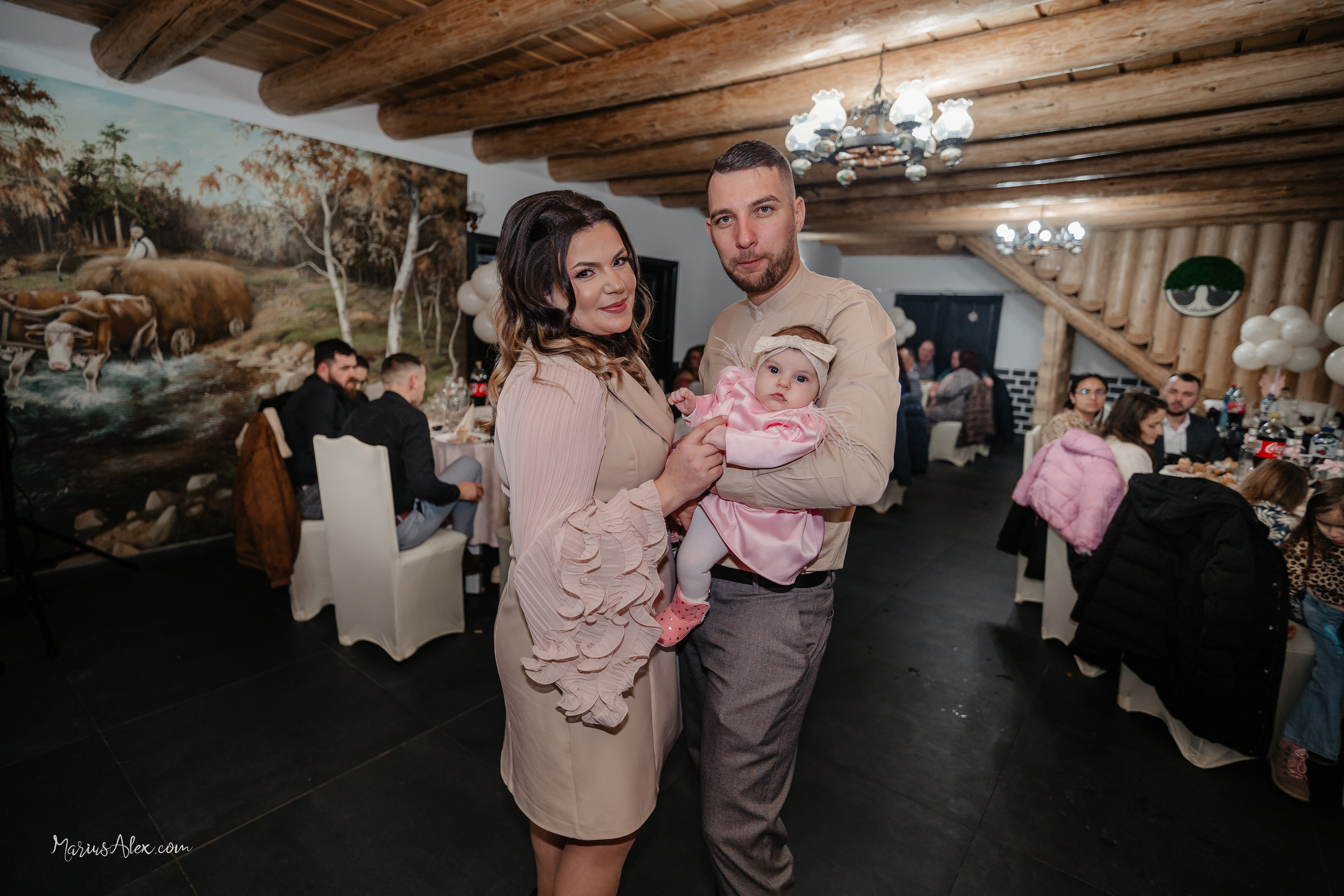 Lara Teodora. Marius Alex fotograf de eveniment si portret din Suceava