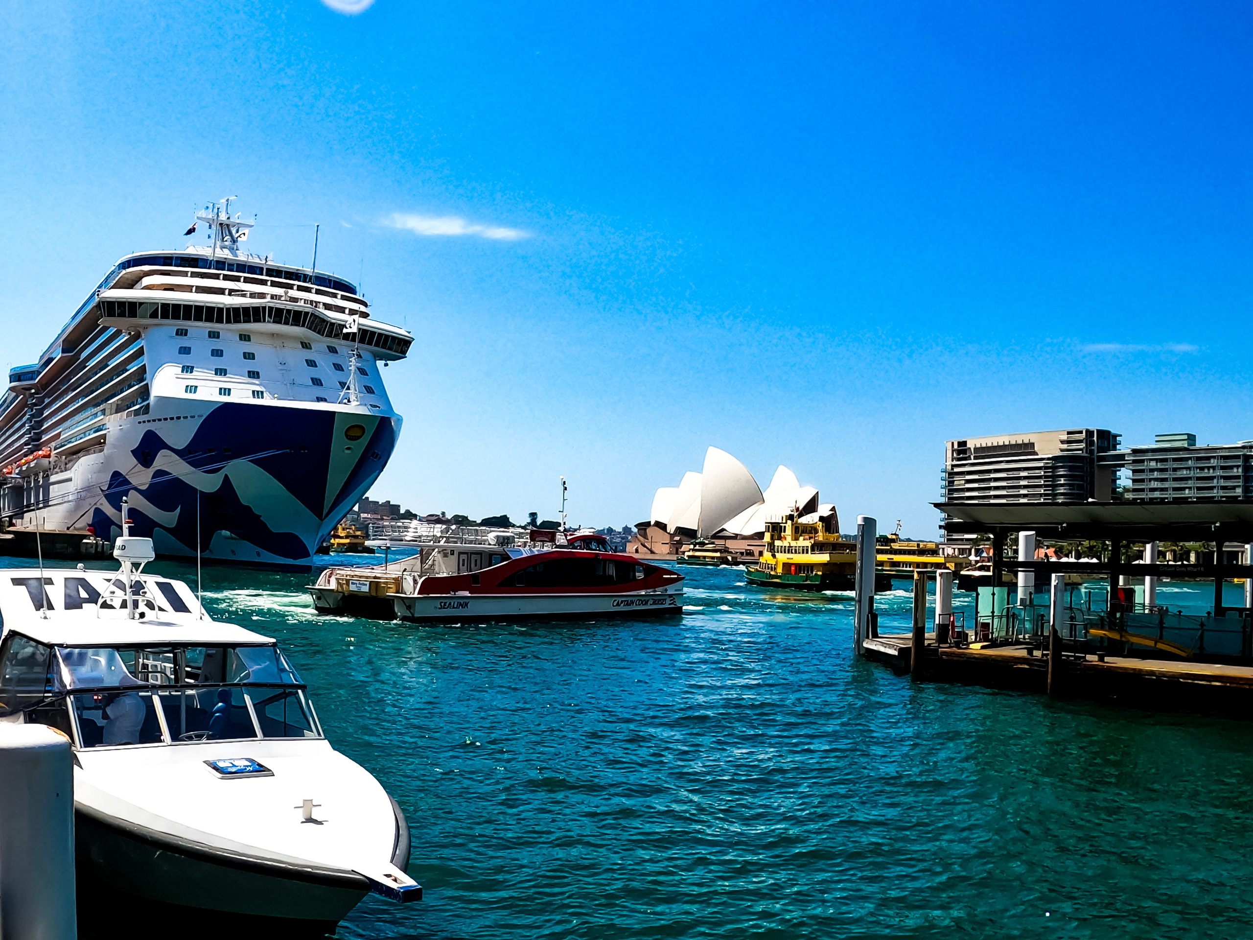 WallMuse. MHCreative is family-oriented photographer based in SYDNEY