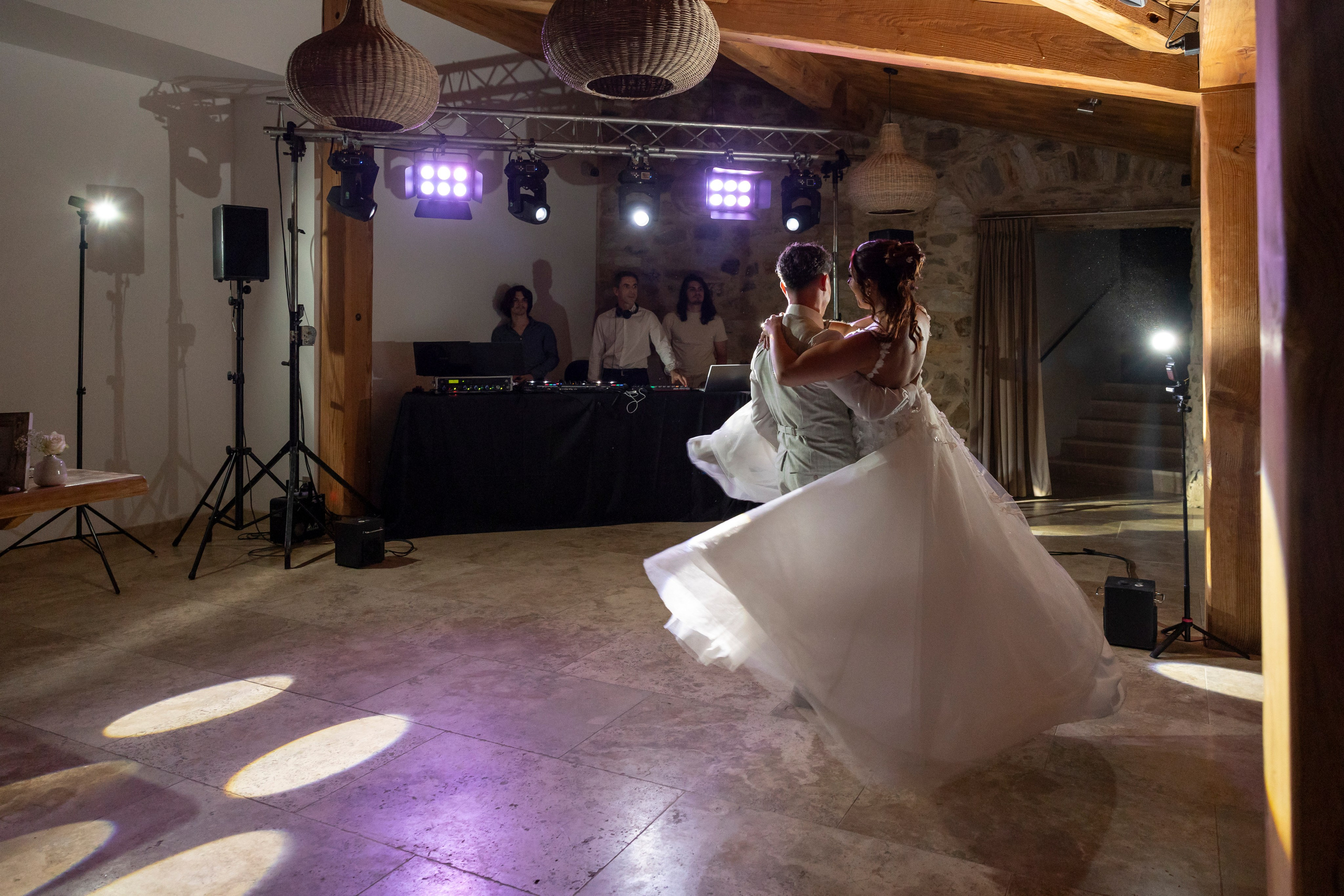 Modern Château Wedding in Occitanie — Domaine de Merlac. Eugénie Smirnova — Wedding & Elopement Photographer in Southwest France