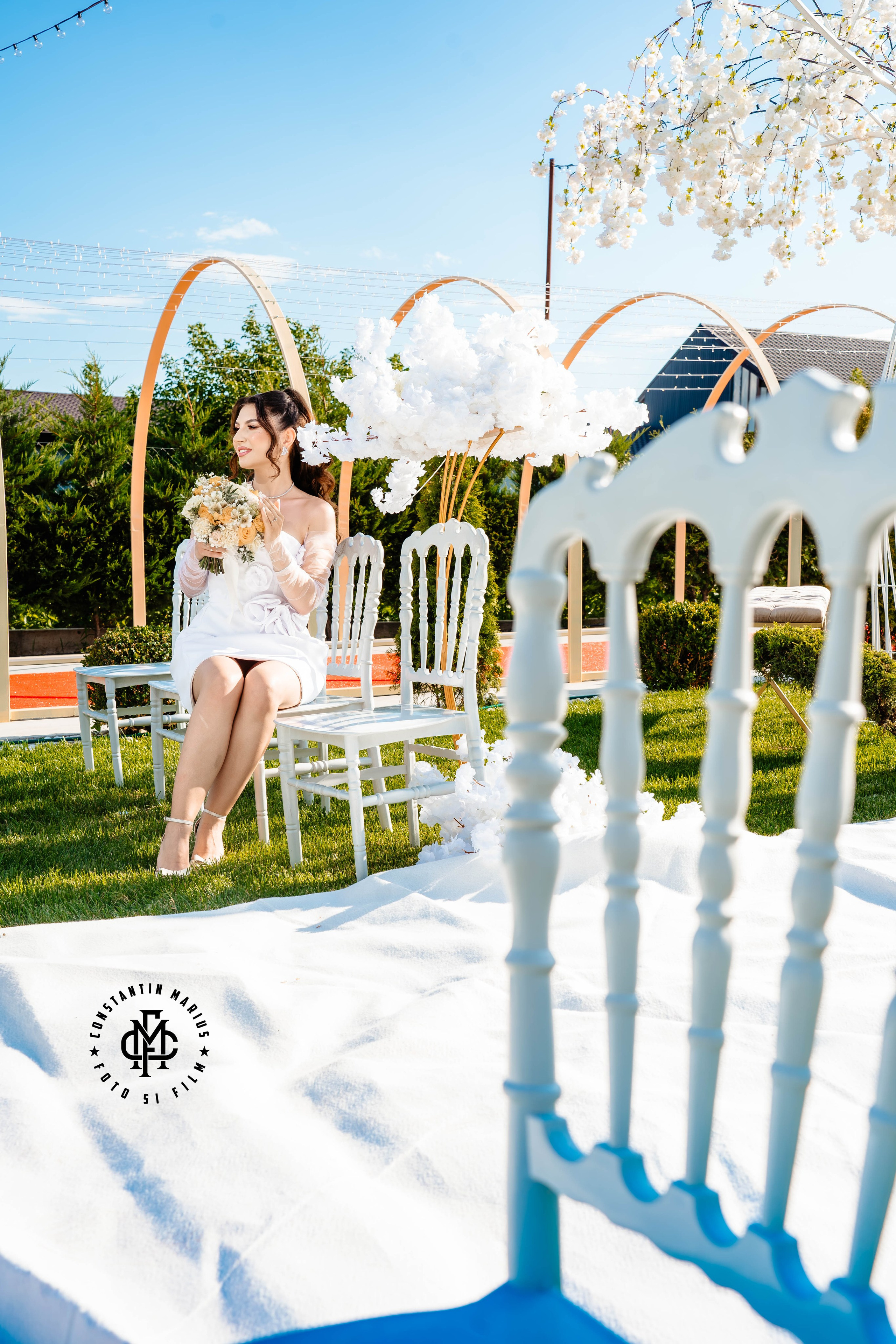 WEDDING PHOTOGRAPHY. DESPRE NOI