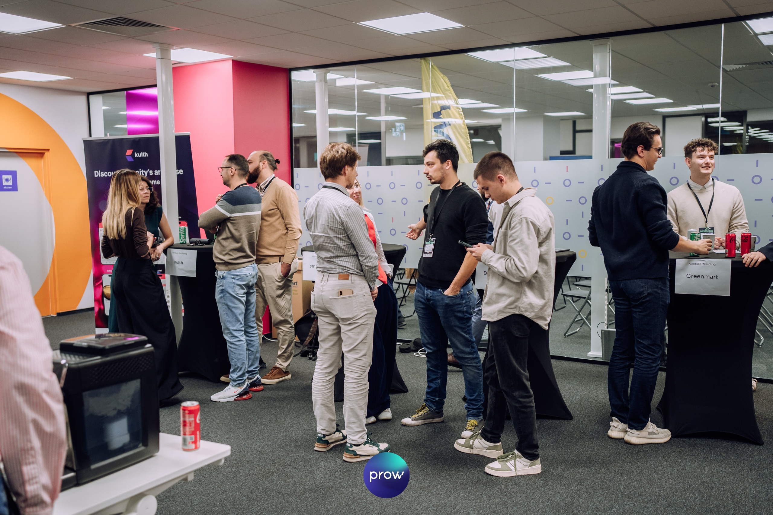 InVest DemoDay @ Cowork. Cozac Cristian Photographer