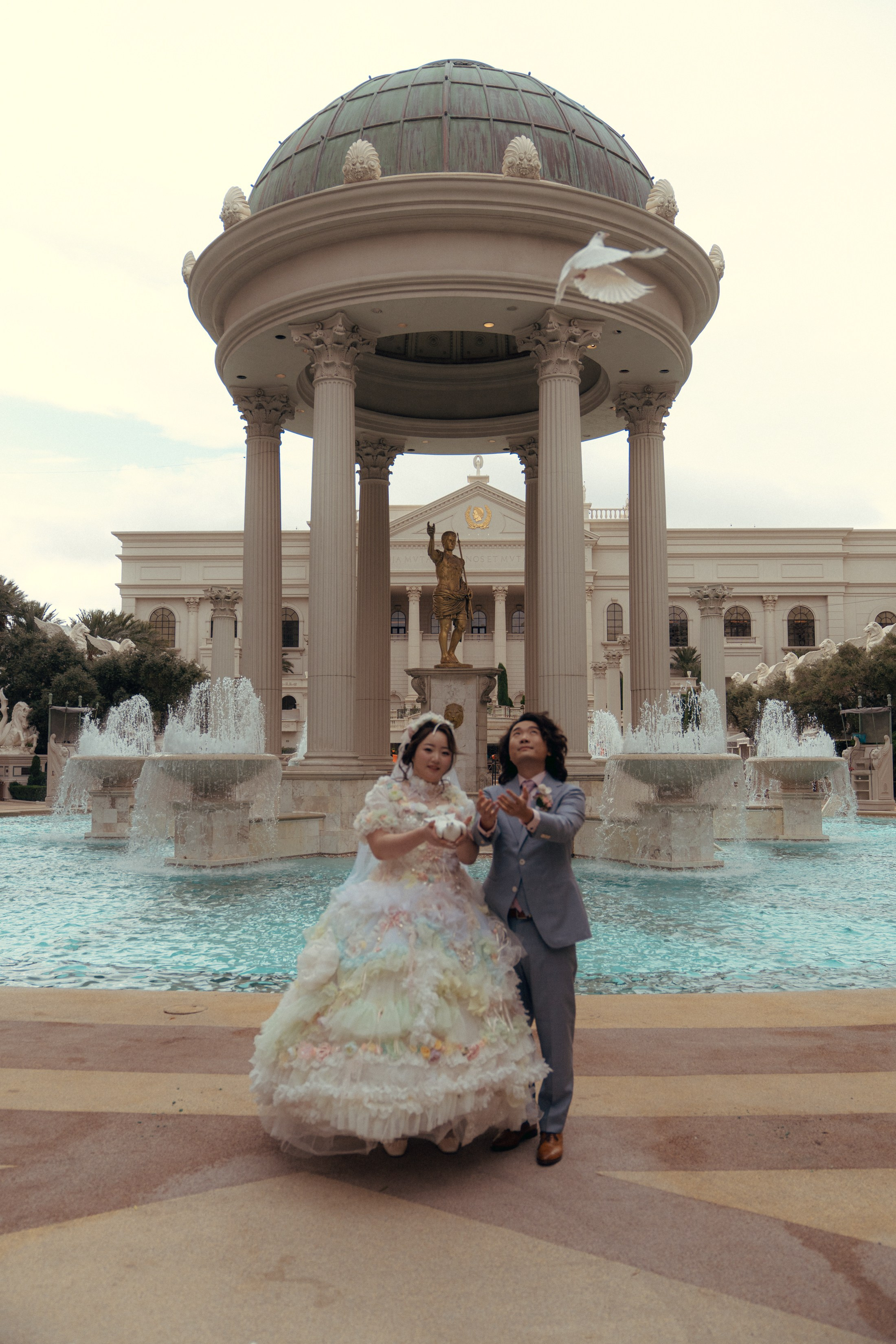 Aaron&Wenjing. Wedding & elopement photographer Viktoriya Kravtsov. Las Vegas