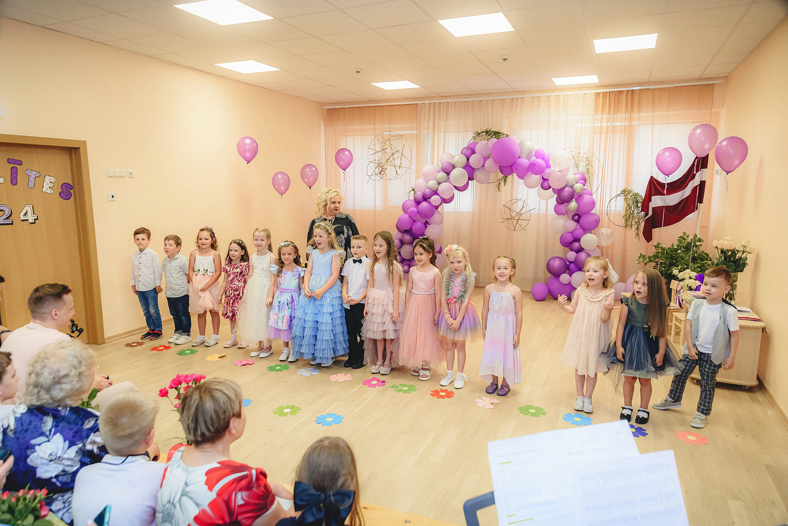 Bērnudārza «Laimiņa» Izlaidums. Photographer in Riga. Family, private and commercial photogrpahy