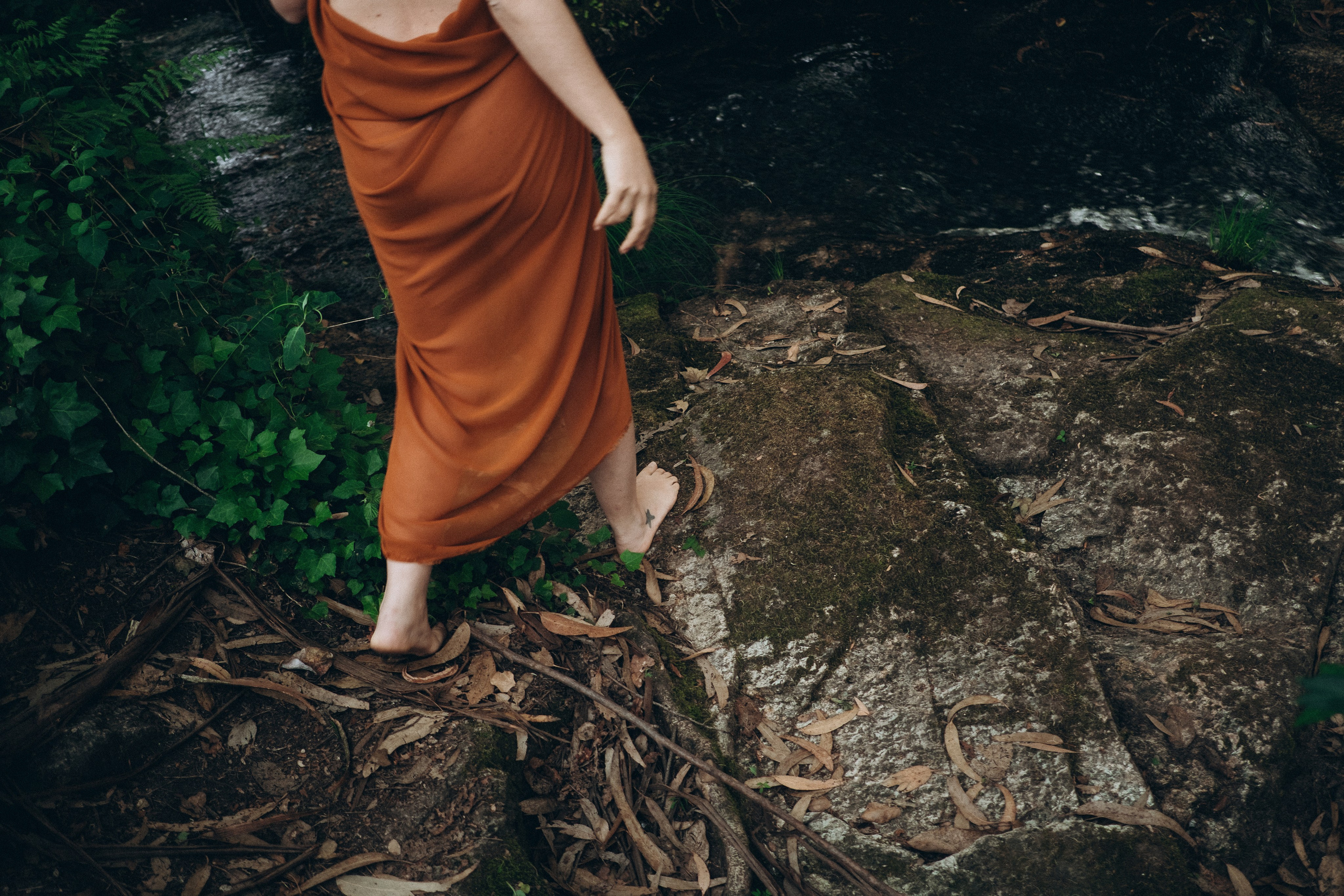 Maternity Photoshoot in Portugal — Artistic Pregnancy Session