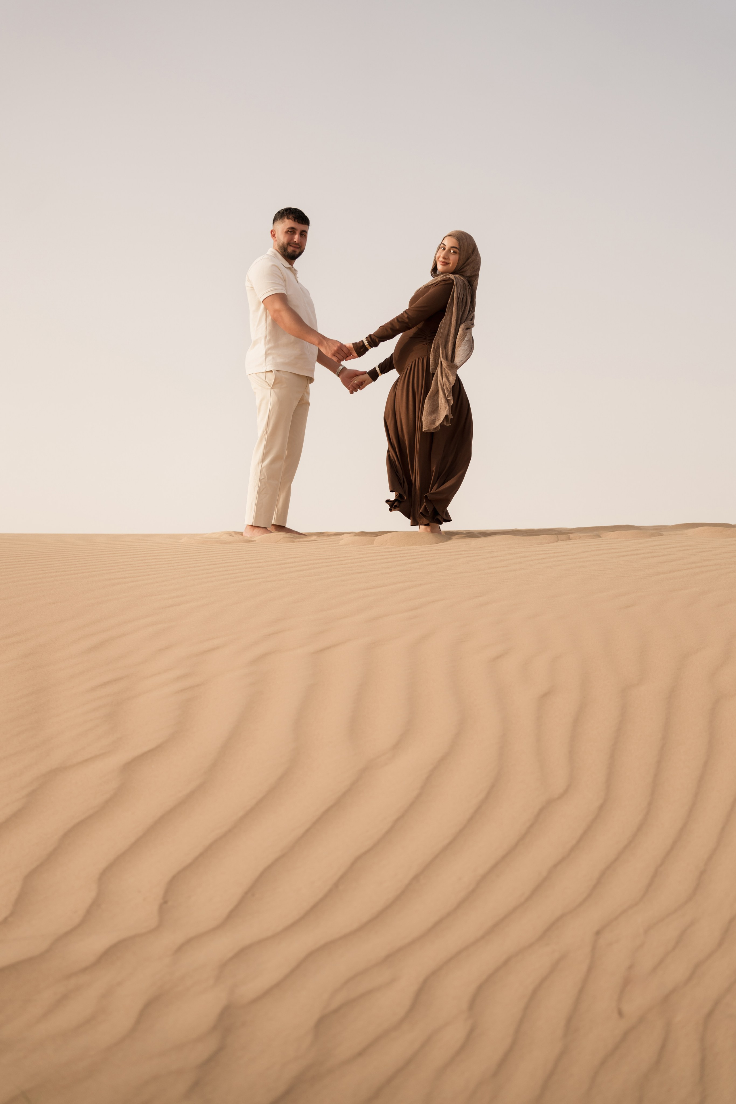 Whispers of love. Angela Iakovleva — Family Photographer in Dubai