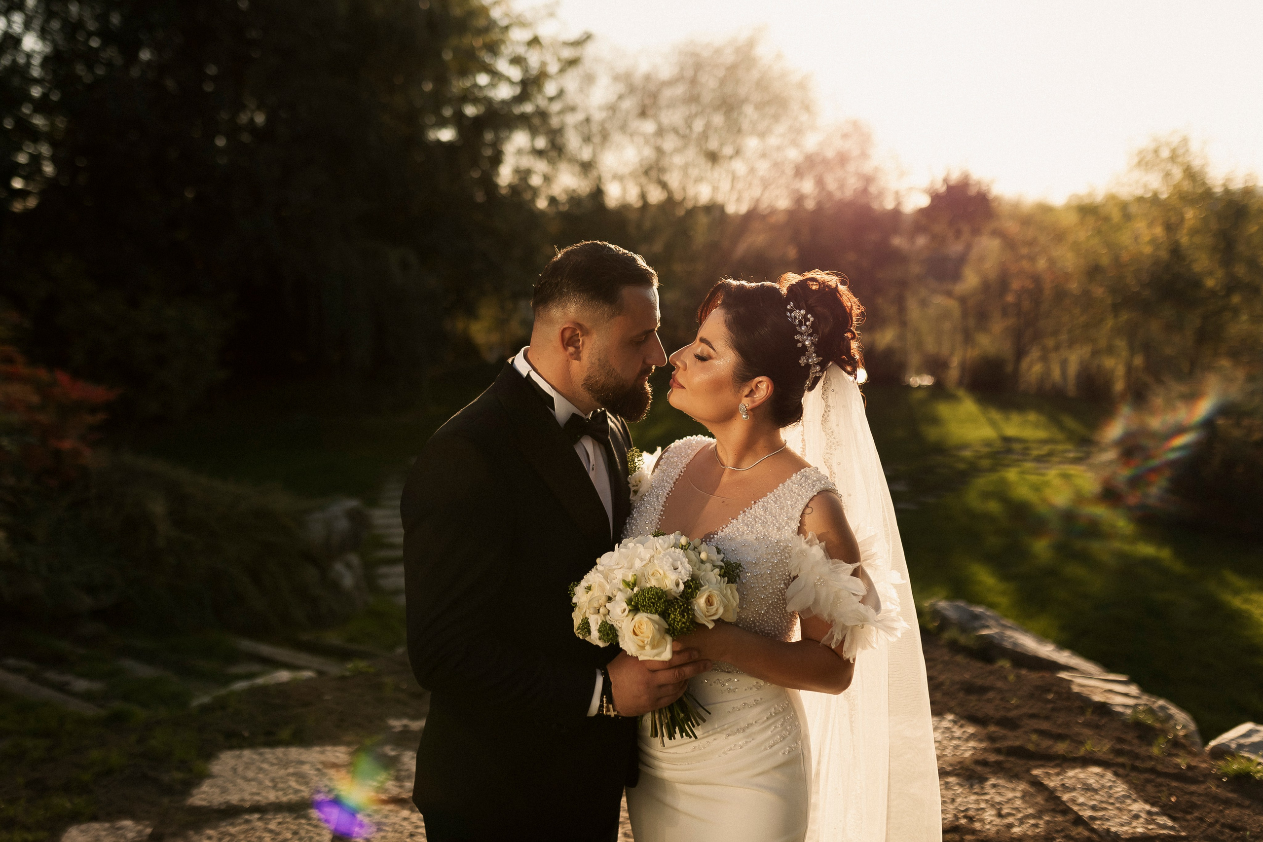 cadre fotografice apus nunta gradina