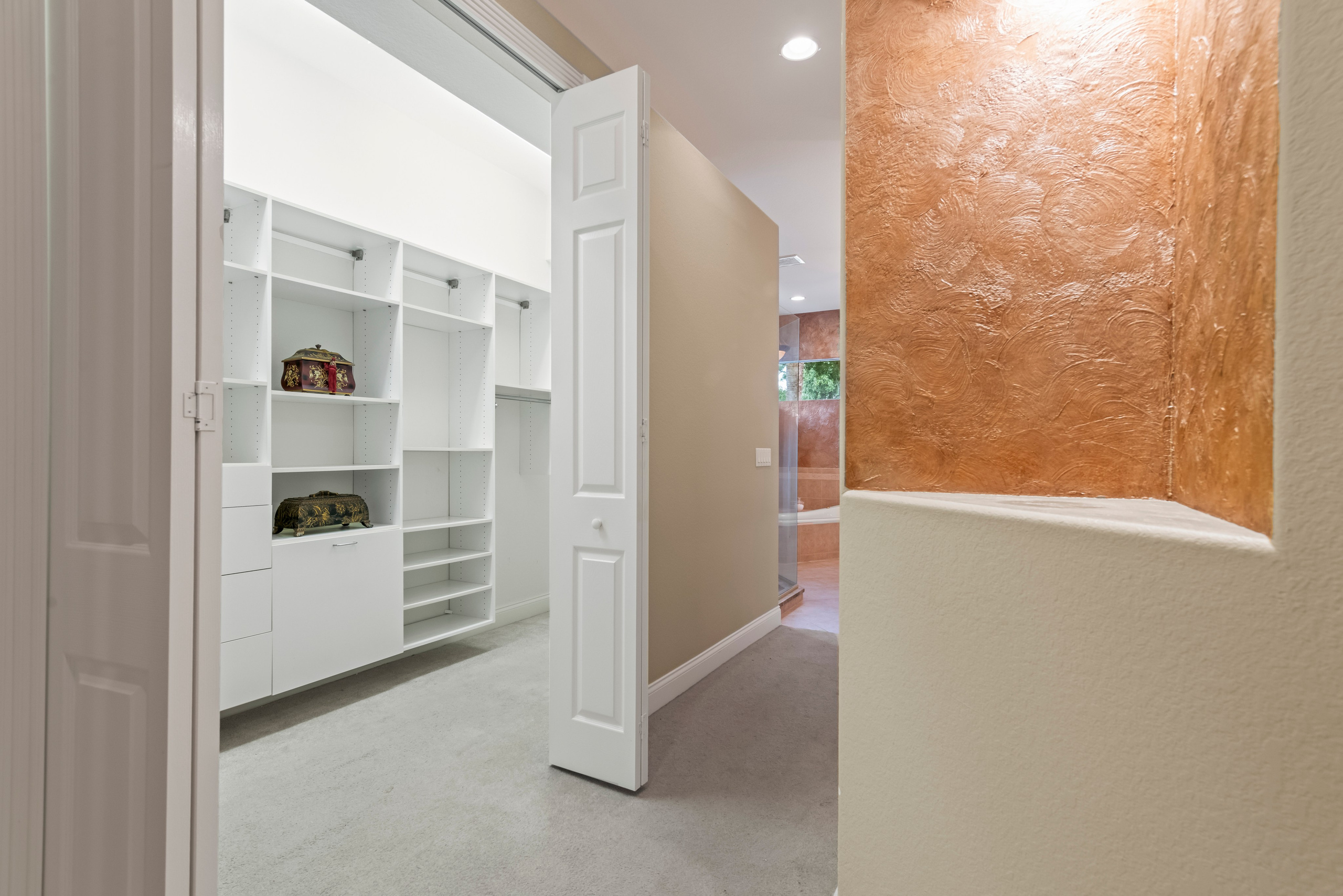 Riverbend Dr, Jacksonville Fl 32 207