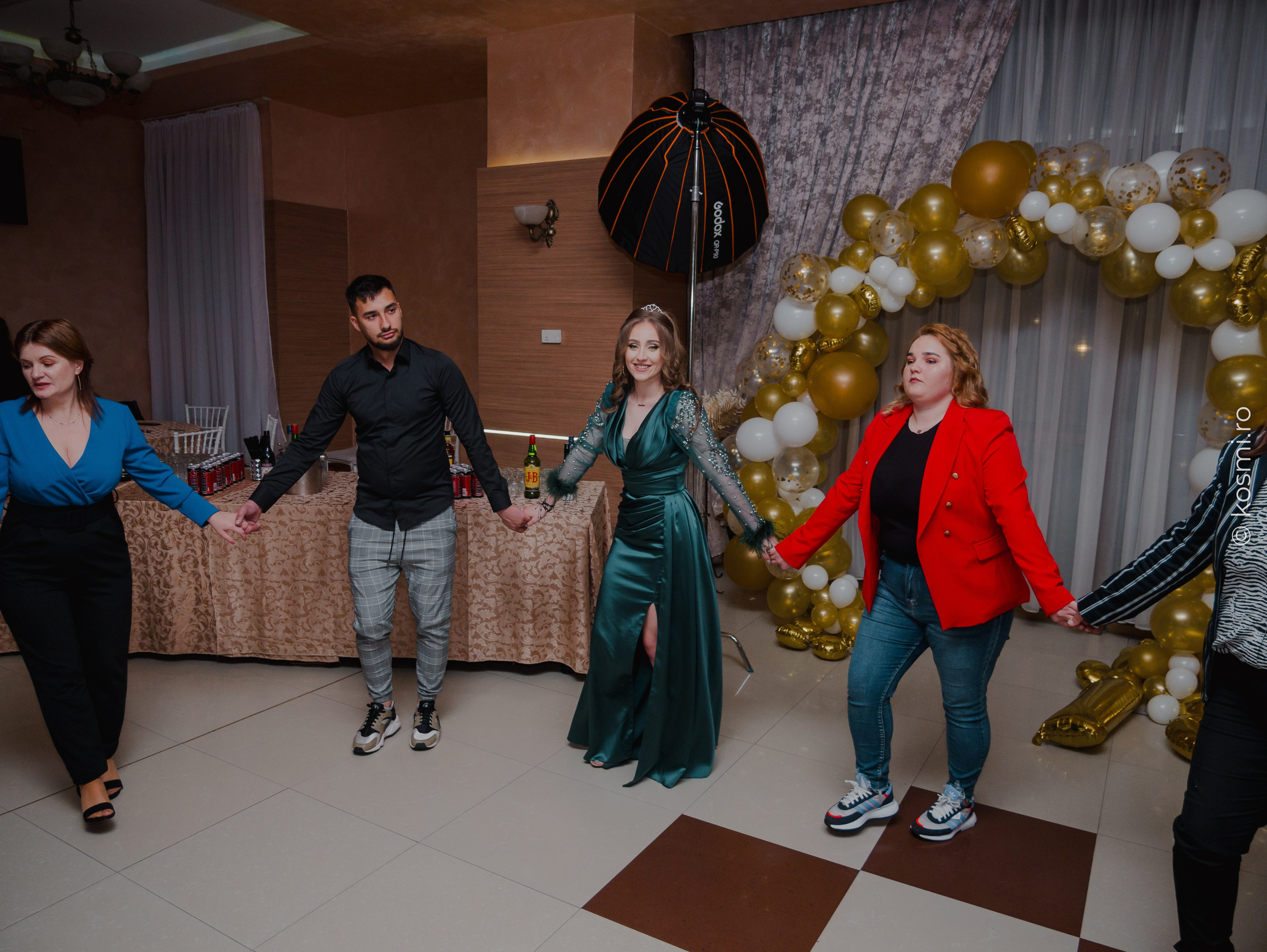 Majorat Andreea. Kosmi