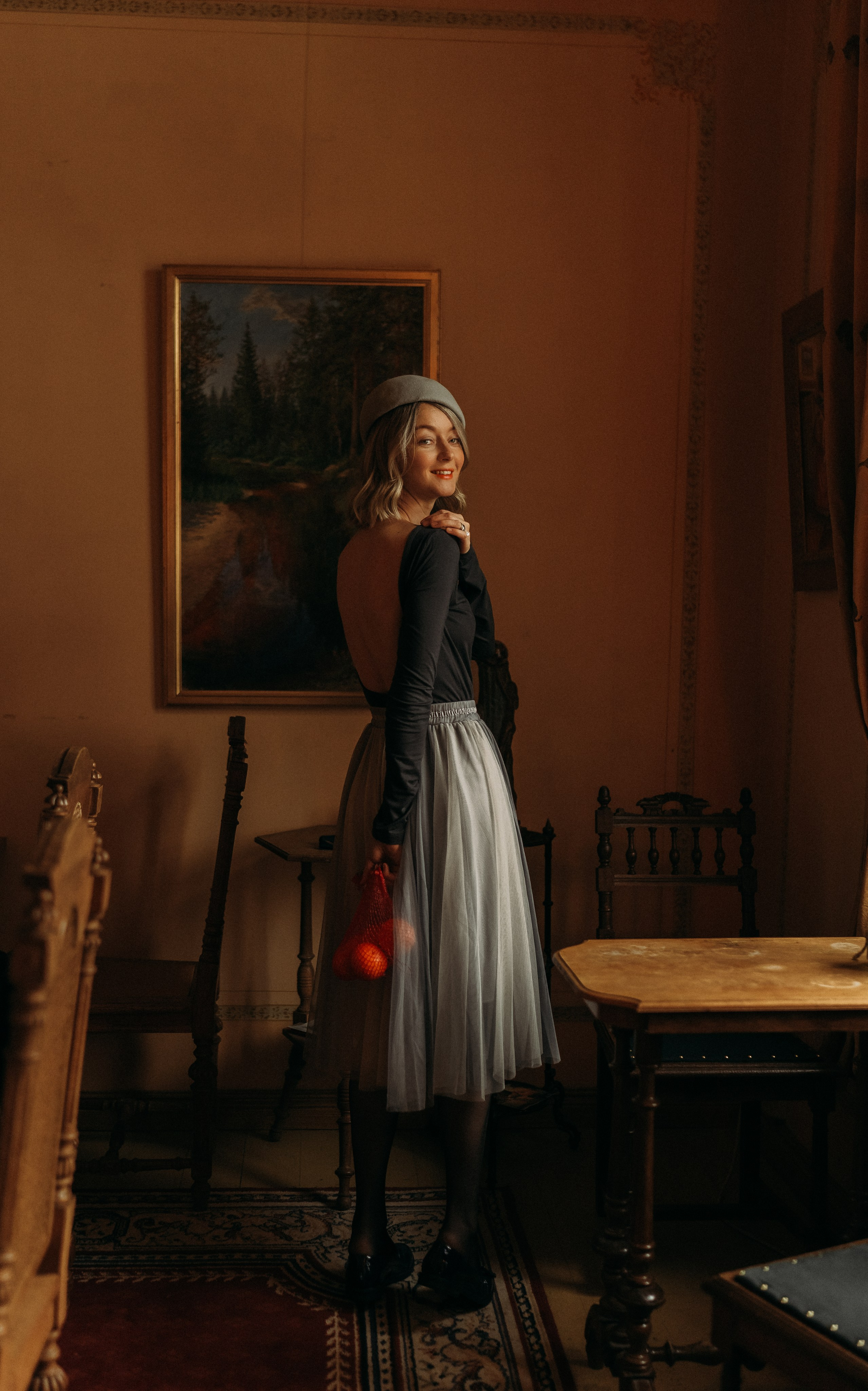 Woman phoshoot. Wedding and potrait photographer in Helsinki Vickan O