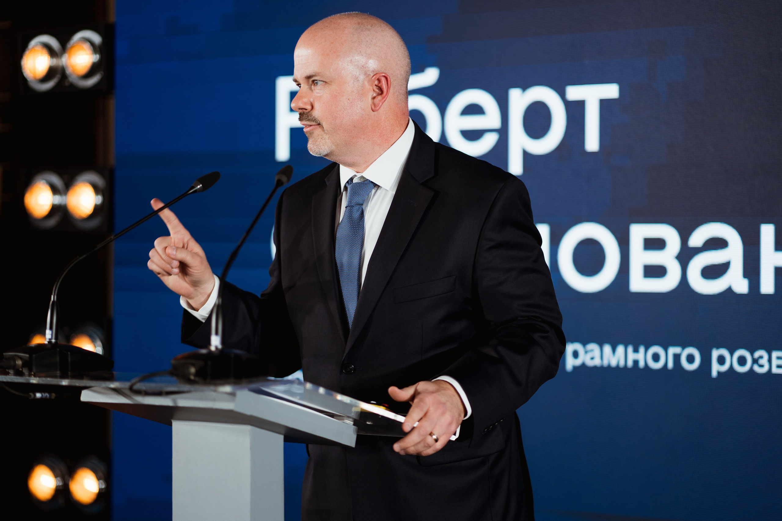 DTA presentation. Kostiantyn Holinchenko. Reportage and portrait photographer