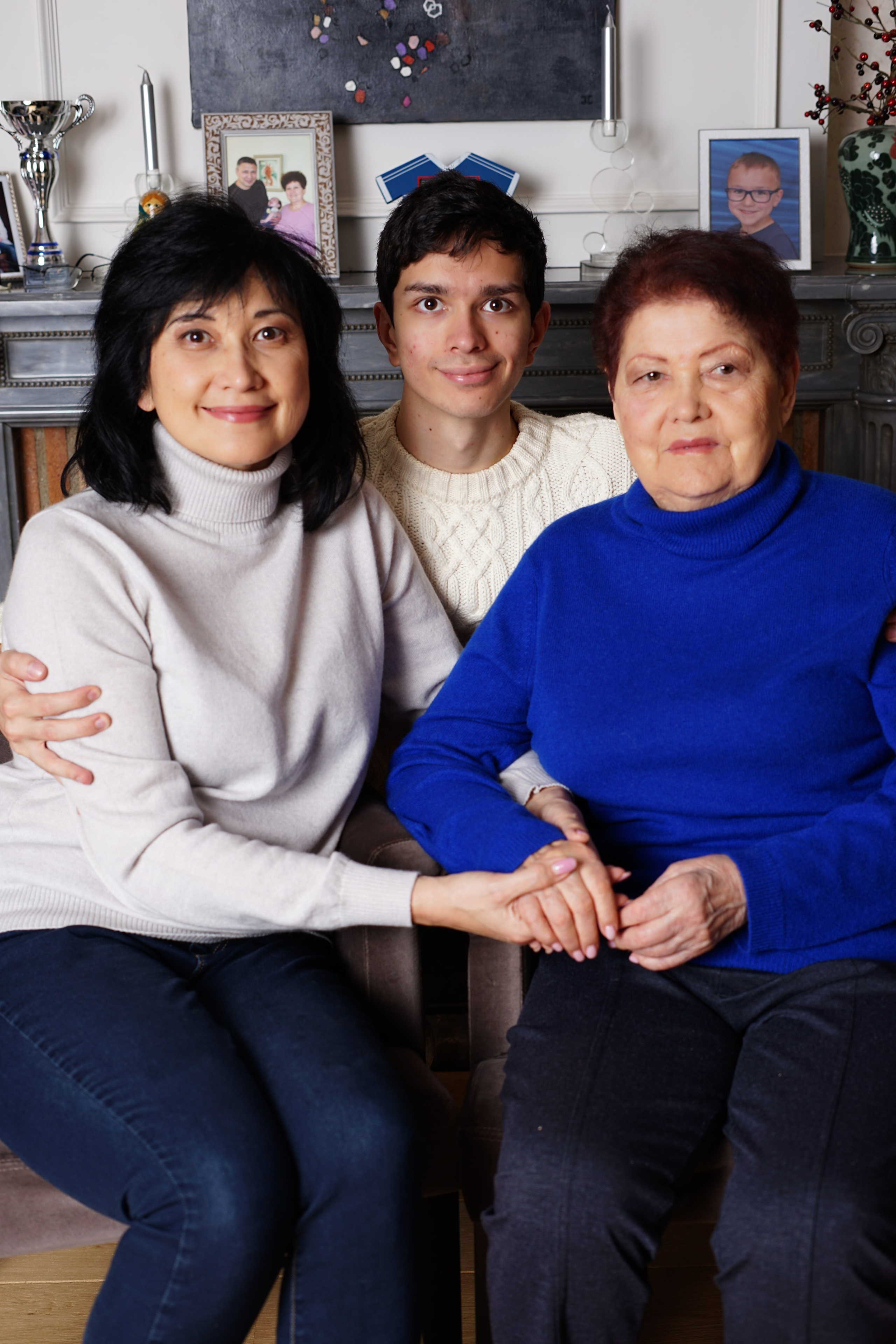 Edouard et sa famille. Petit trésor photos de famille, grossesse et nouveau-né à Roanne