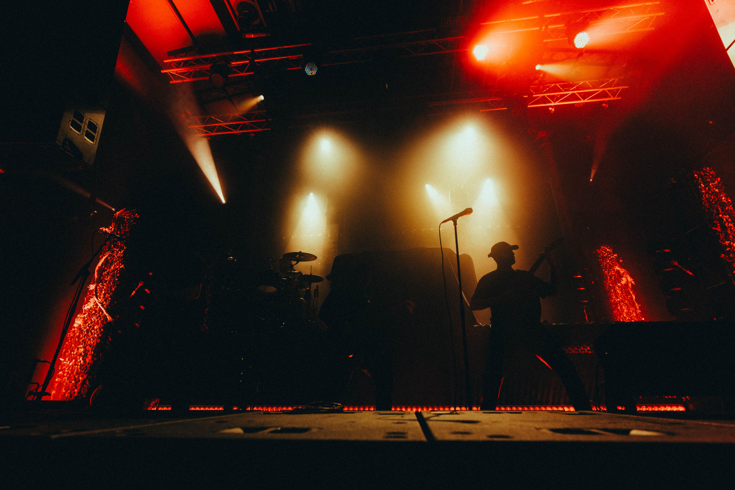 Currents. Concert and portrait photographer in Prague