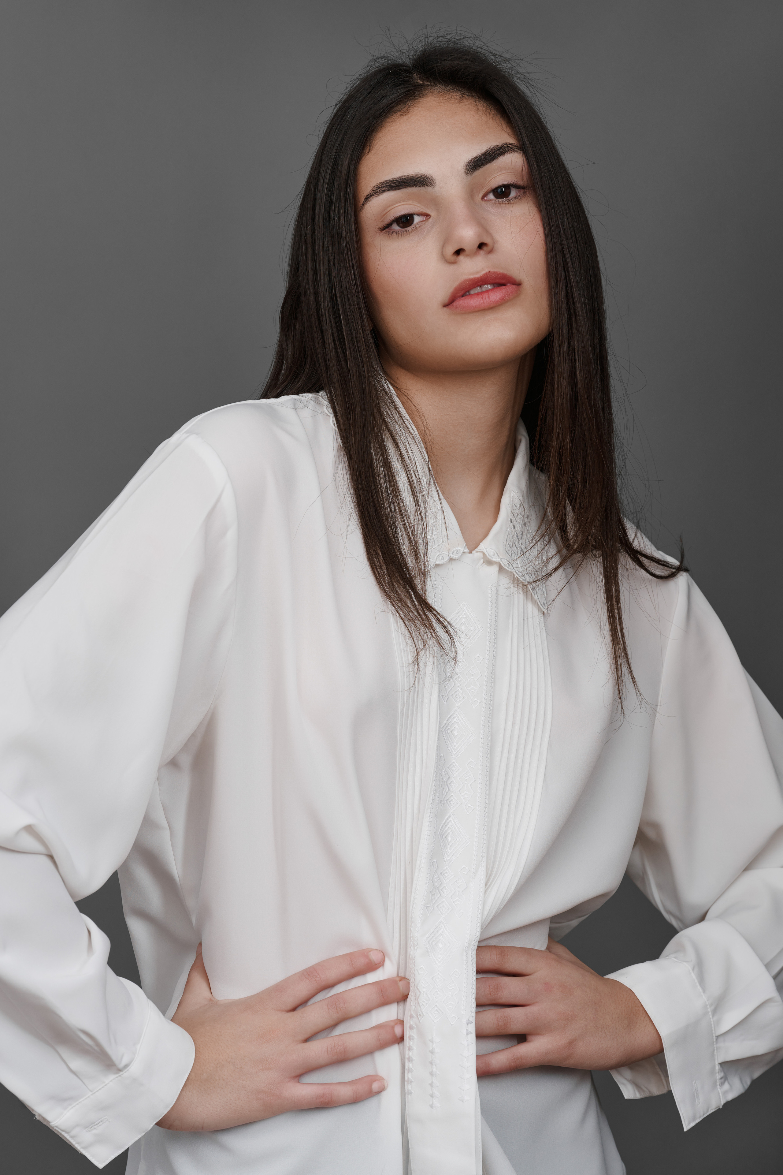 Model tests. Fashion, portrait, interior photography. Valencia, Spain. Dmitry Ivanov. Retrato, fotos de interiores