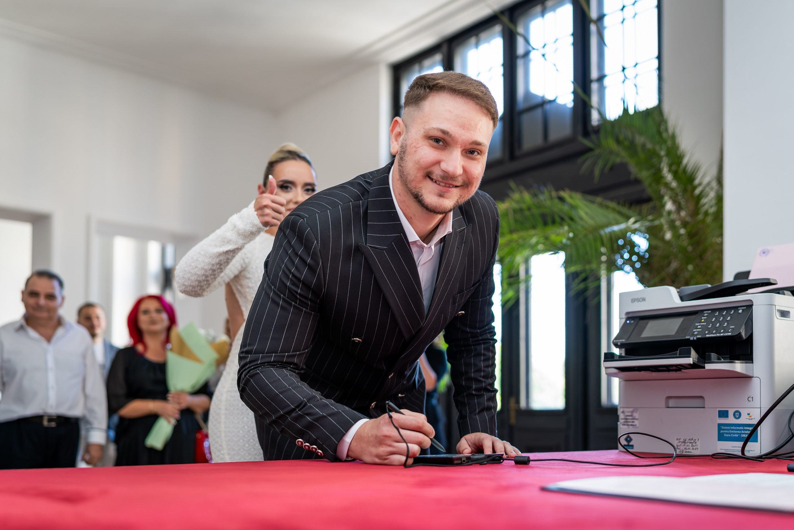 Cununia civilă a lui Tudor și Mădălina – eleganță, emoție și lumină. Event, portrait, and lifestyle photographer