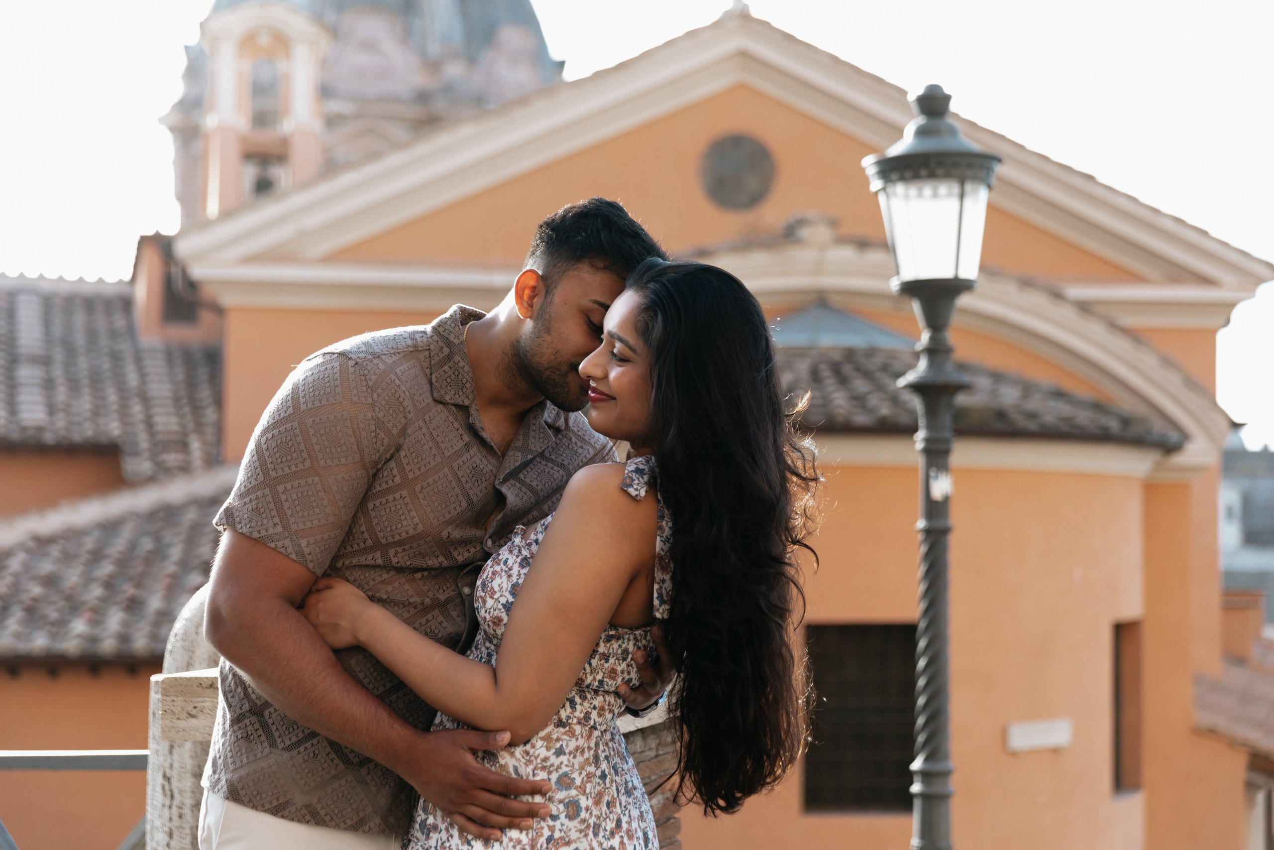 Couple photoshoot in Rome. Photographer in Rome