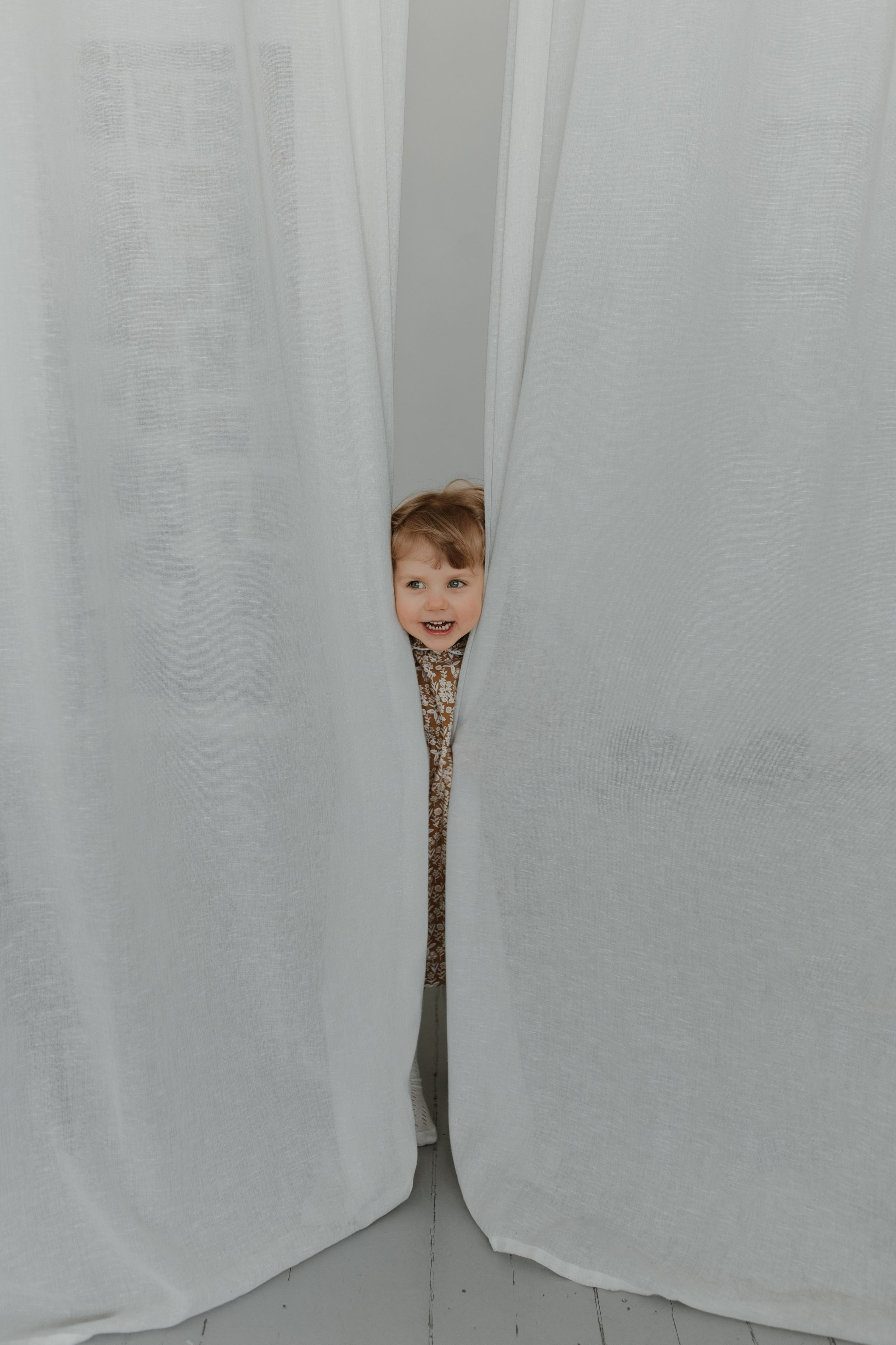 FAMILY IN A STUDIO. Dagneshi Photography