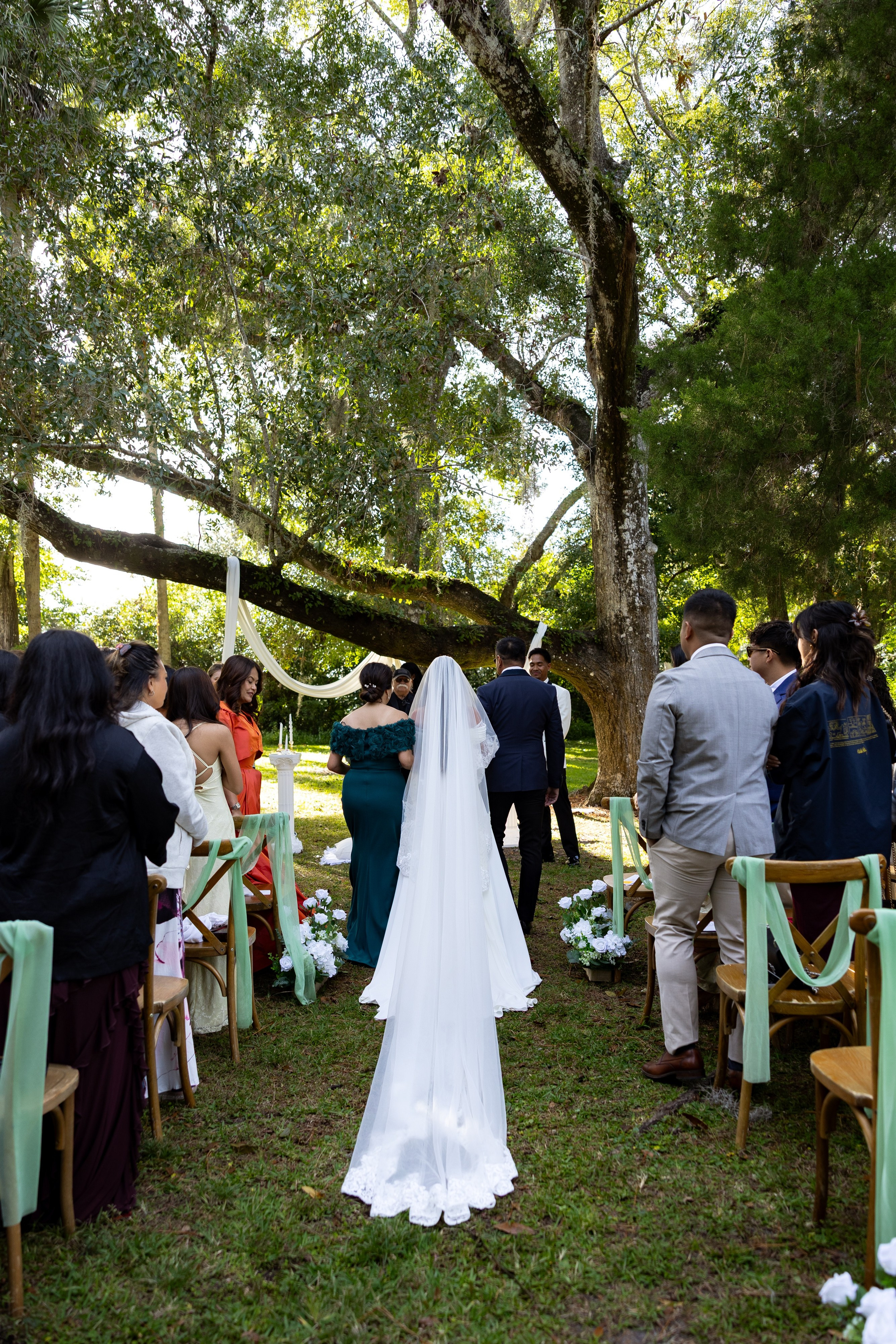 Eunice and RJ. Orlando. Photographer Anastasia Nagibina