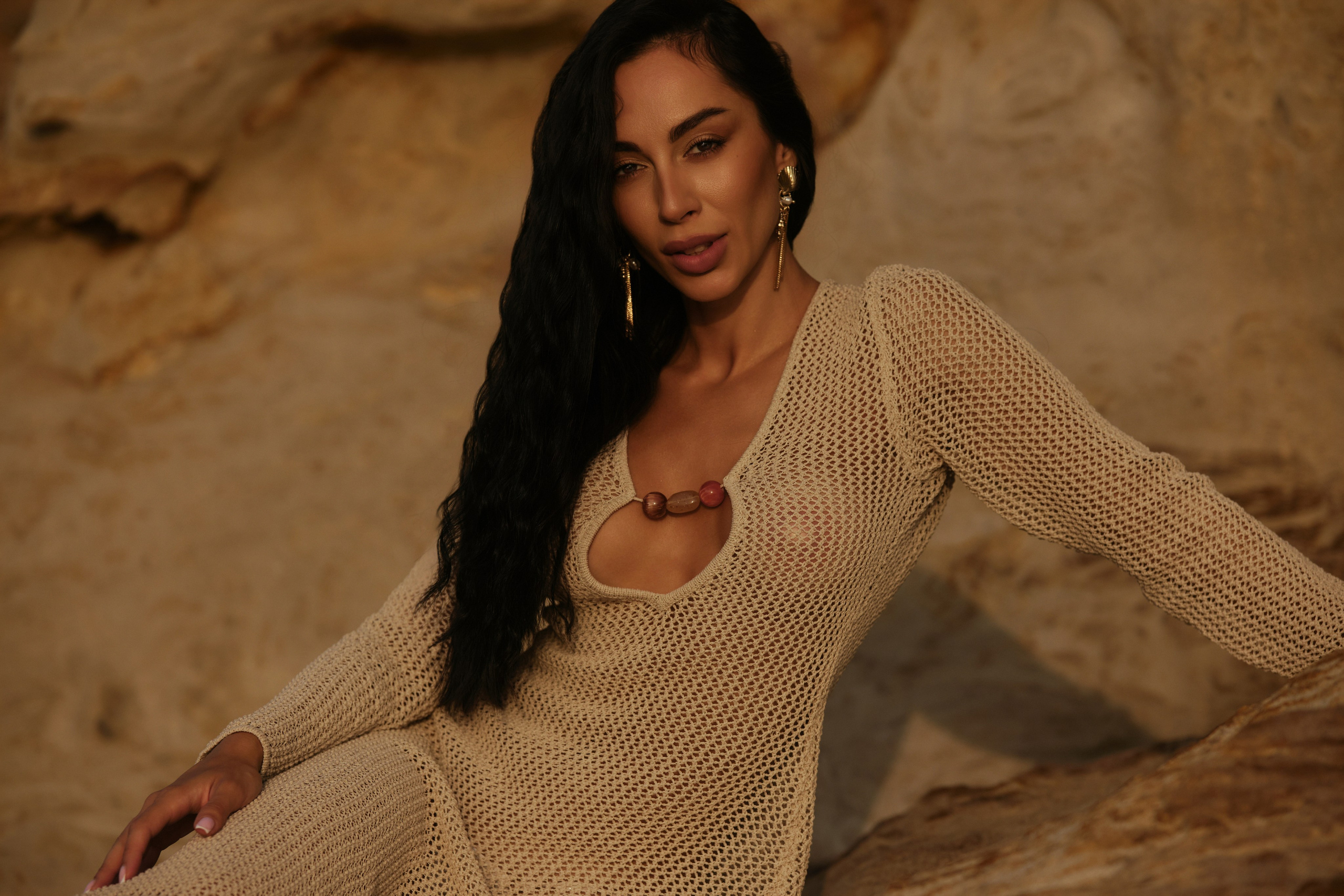 Sunrise between rocks