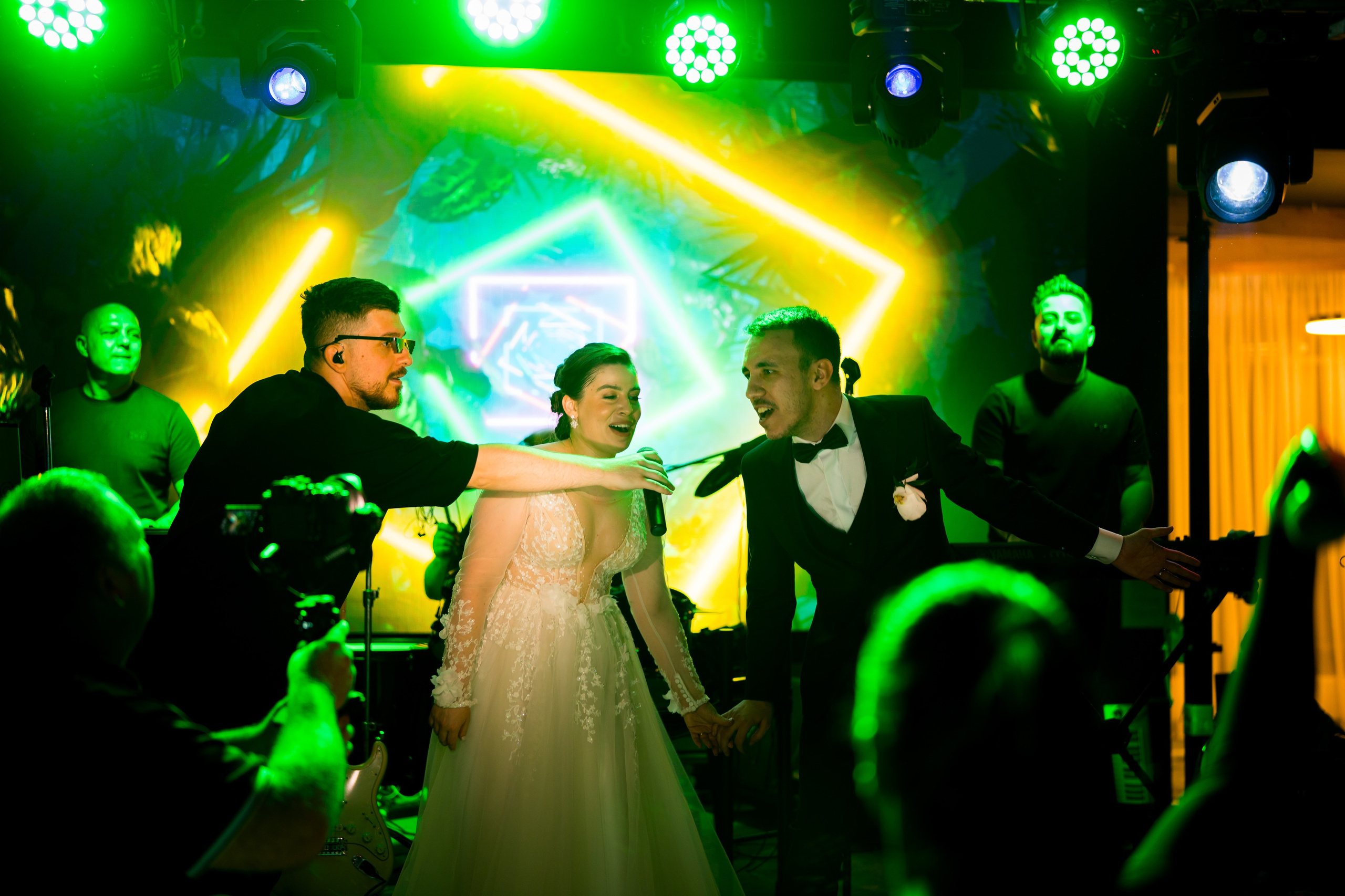 PARTY. Gabriel Florea — Fotograf nuntă București