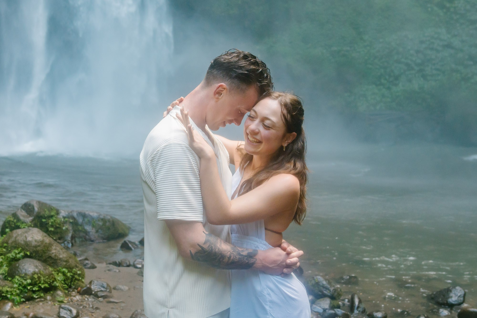 Marriage Proposal. Female Photographer in Bali