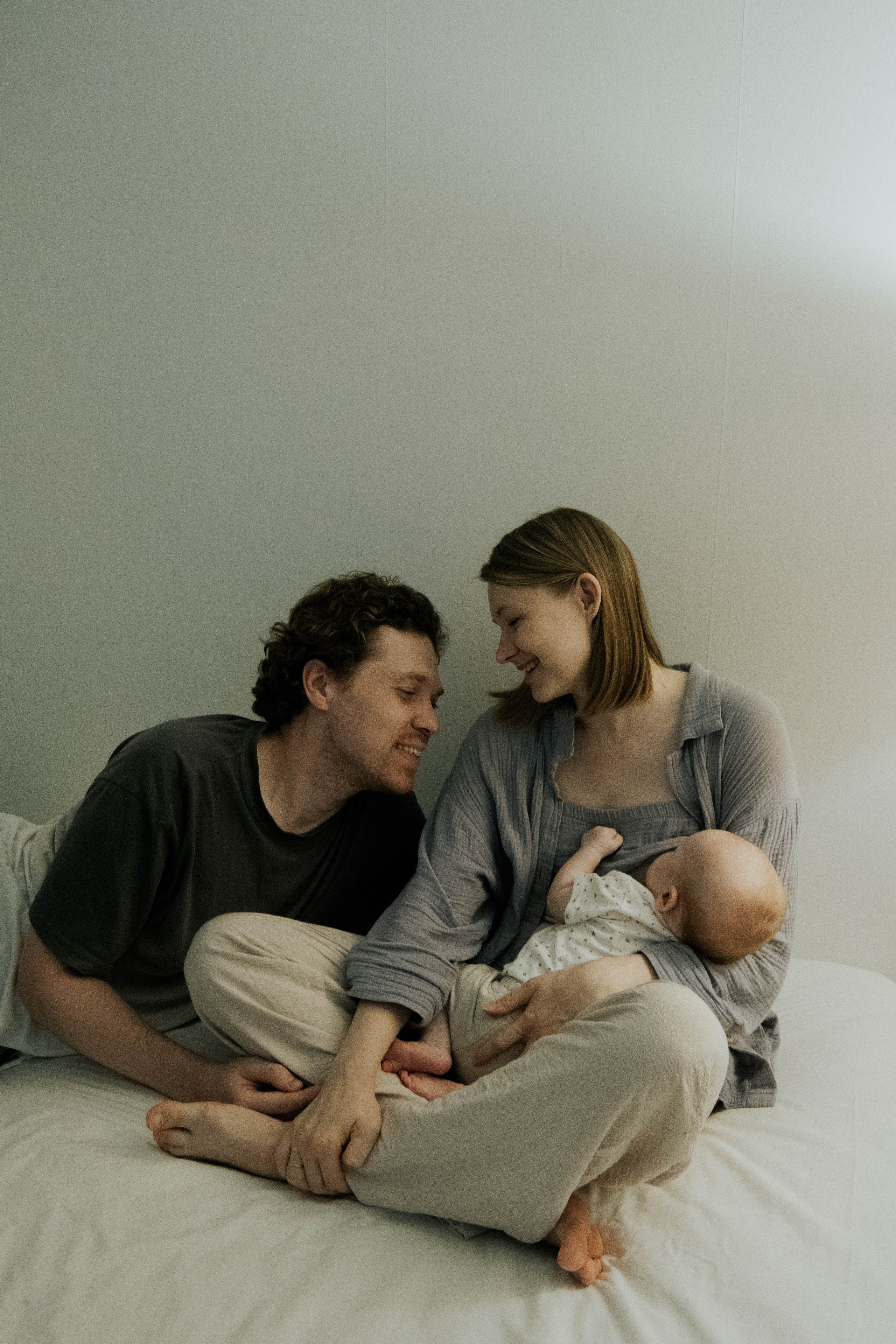 The little one and his parents. Buenos Aires. Photography. Photographer @elmirkami in the city of Buenos Aires