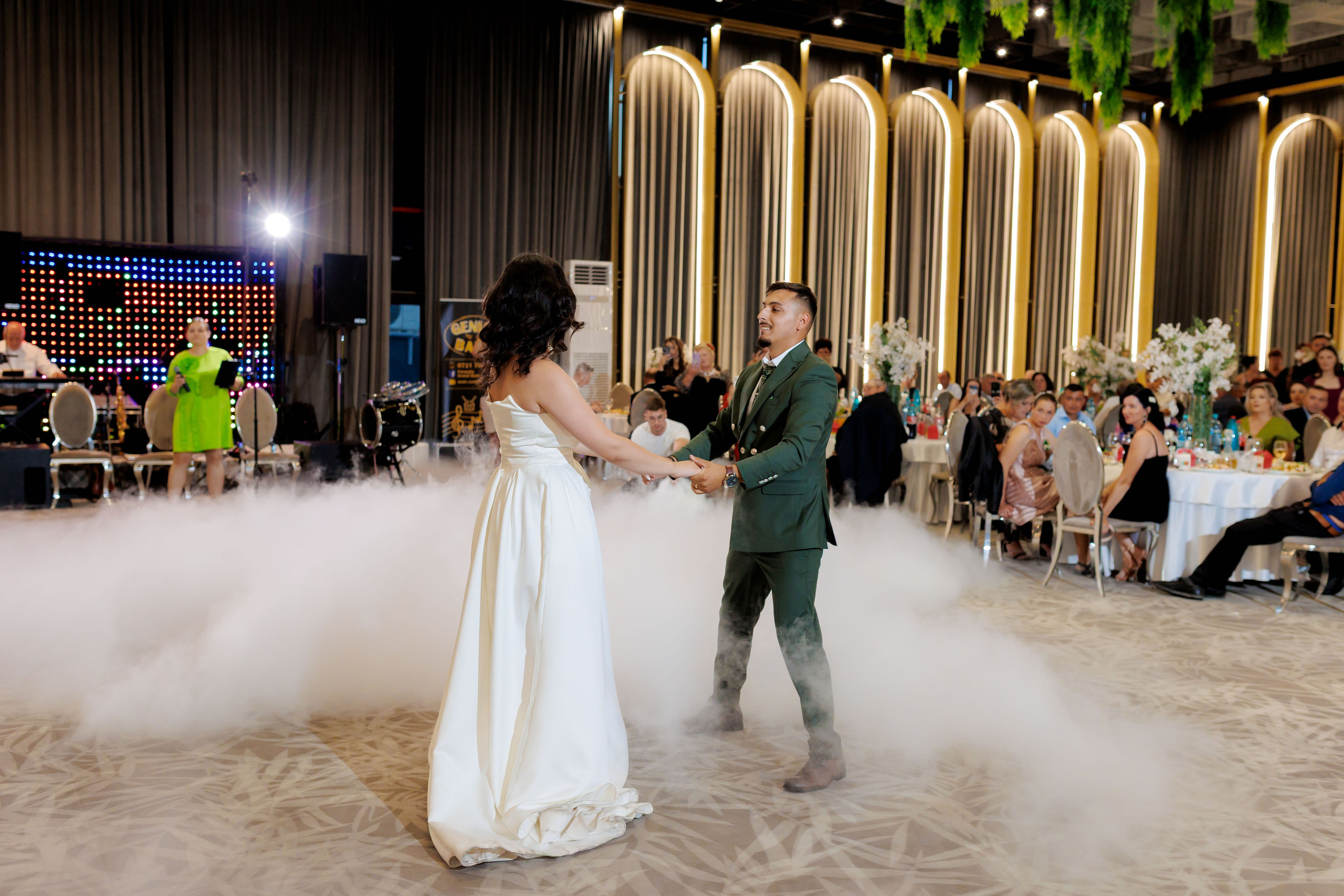 Nunta Nicoleta & Răzvan | Fotografie & Videografie Profesională. Servicii foto-video profesionale, pentru momente de neuitat