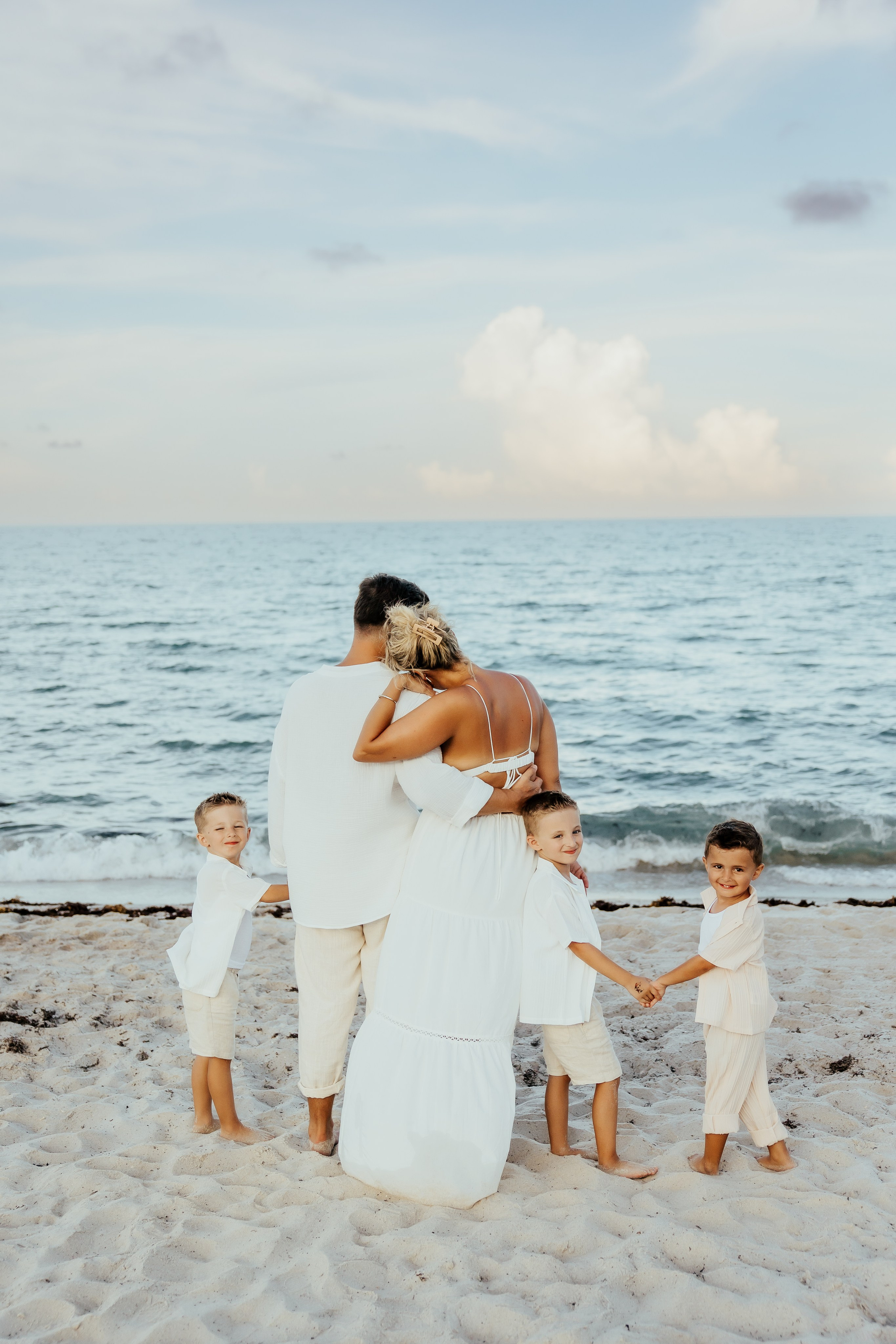 Family. Alya Leto Photographer