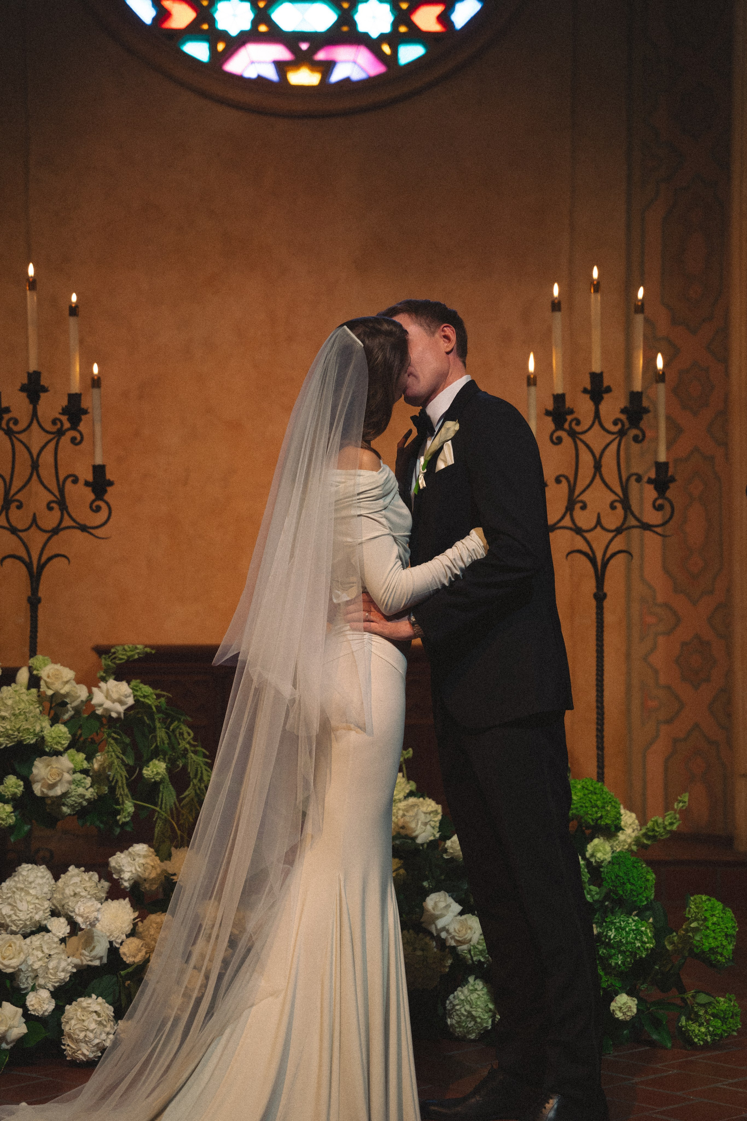 Santa Barbara Wedding. Santa Barbara Elopement. Santa Barbara small Wedding. engagement photoshoot in Santa Barbara