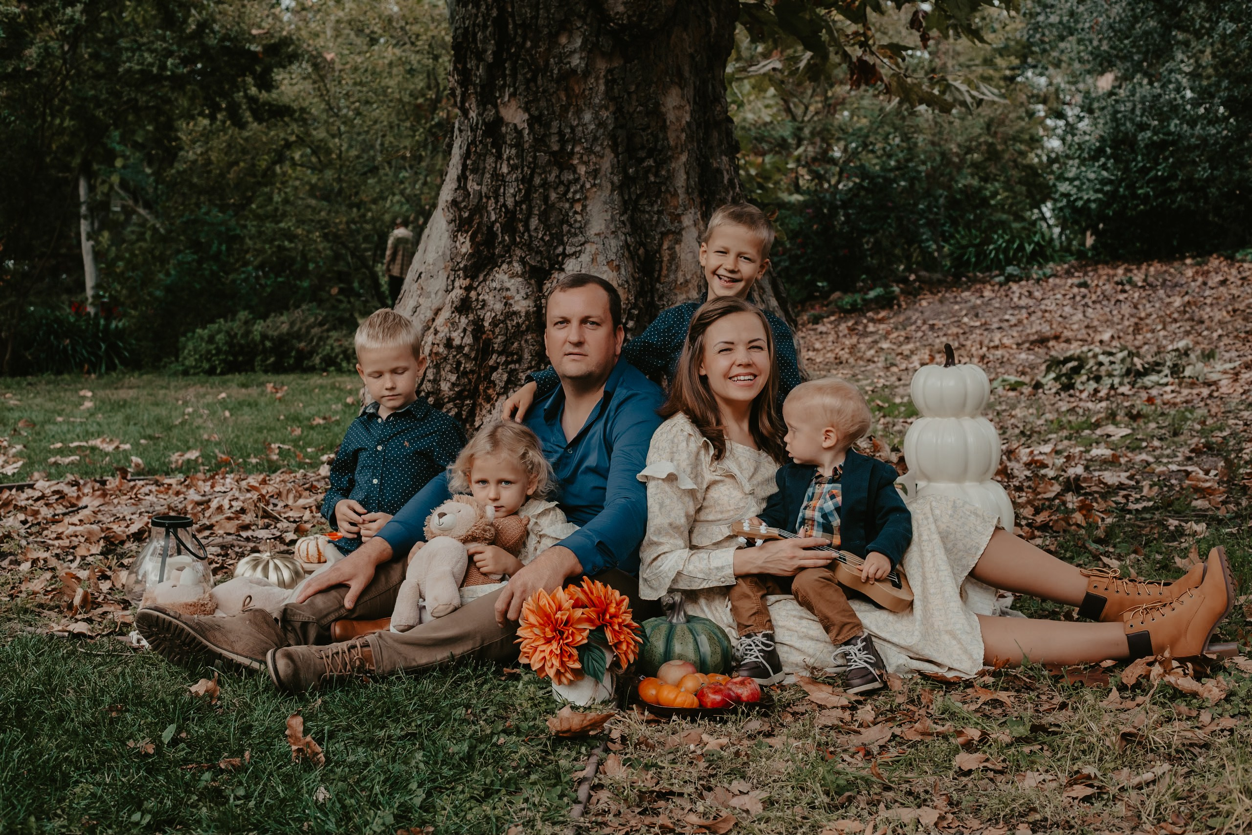 Events and big family photos. Family and children’s lifestyle photographer Elena Tumanova