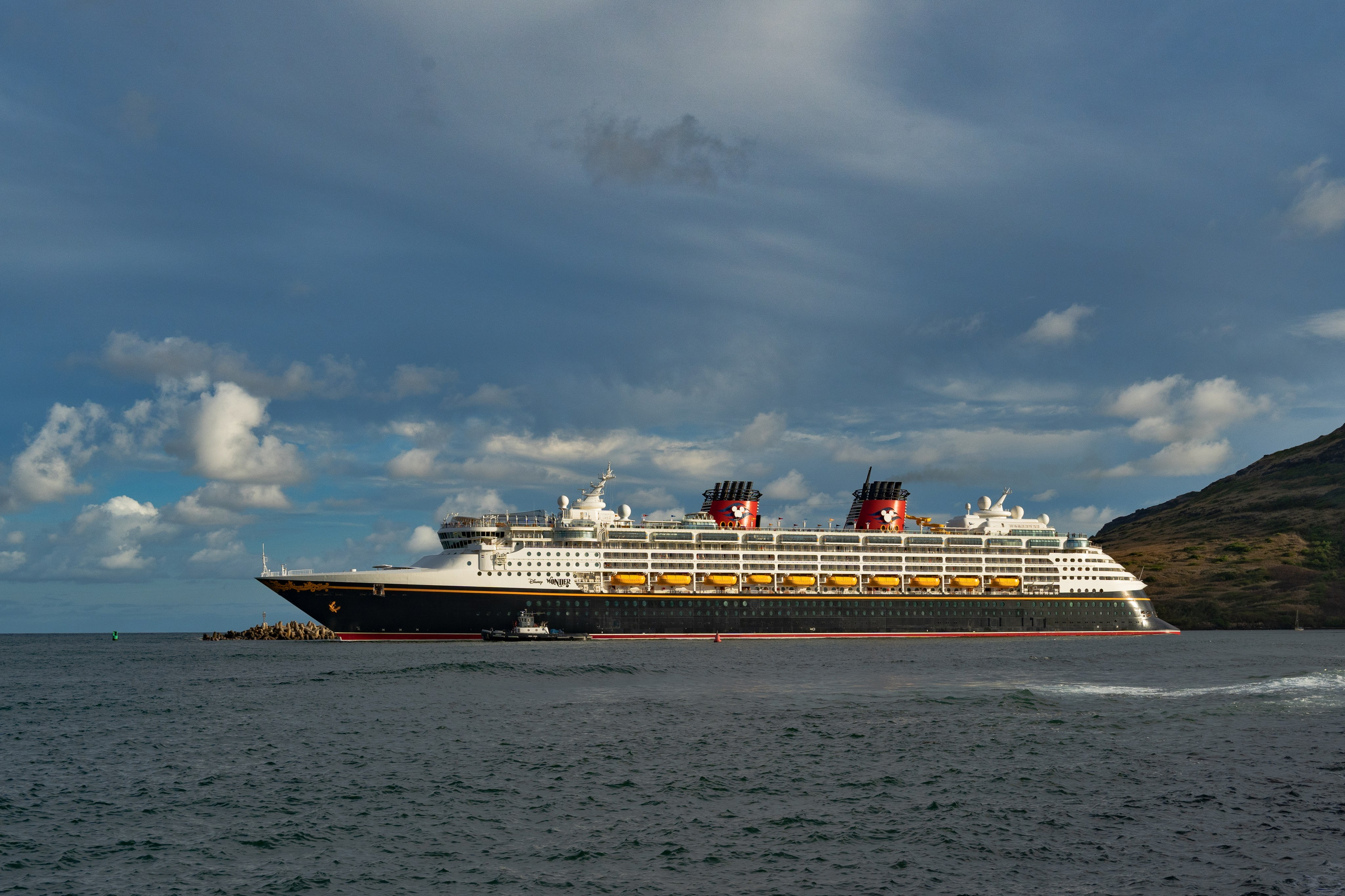 SHIPS. Awards winning photographer in Kauai, Hawaii