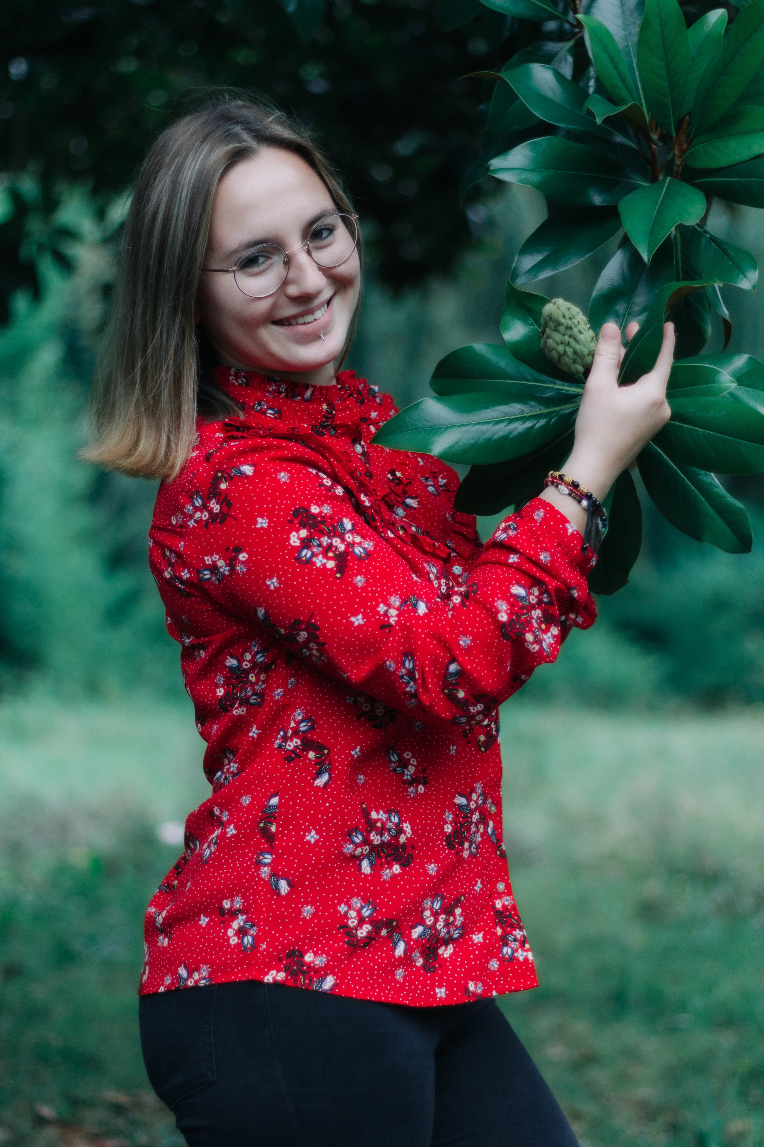 Johanna et sa petite soeur. Photographe professionnelle à Poitiers, Tours et Châtellerault | Studio photo entre Poitiers et Tours – portraits, familles, entreprises, ma