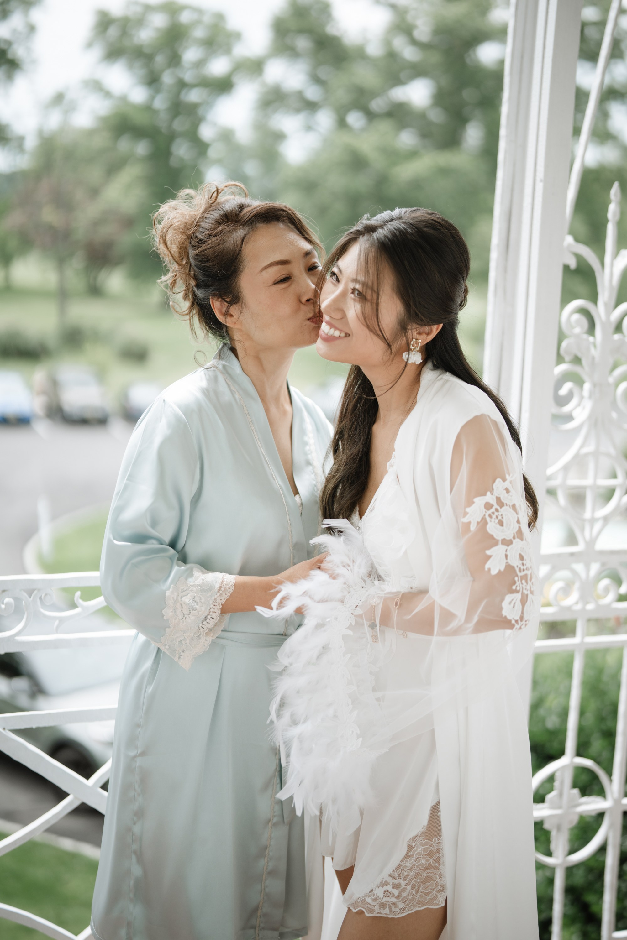 A stunning wedding with Asian style. Portrait and wedding photographer in New York