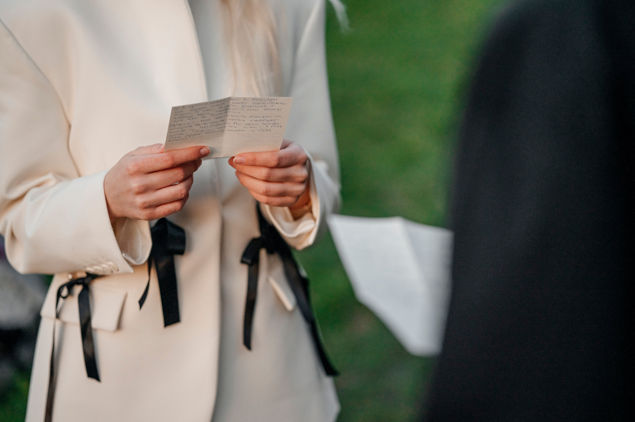 В замке у моря. Фотограф Таллинн — свадьба |семья | lovestory