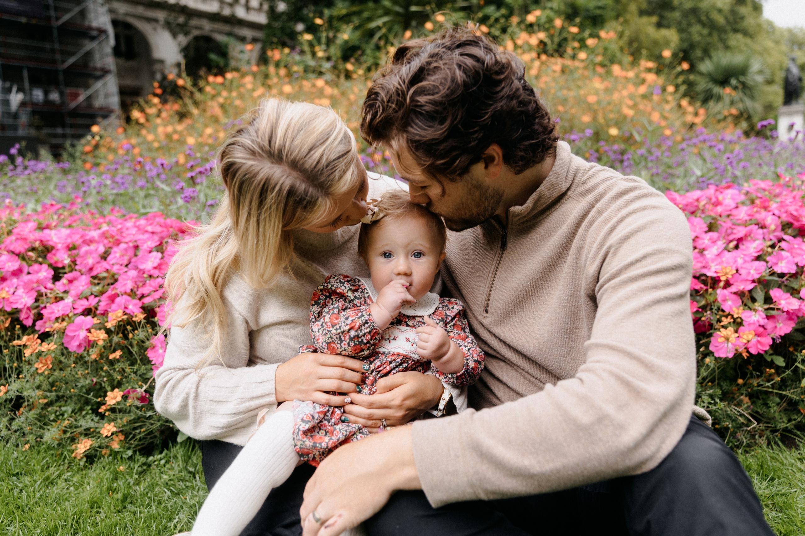 Family Photoshoot at Westminster. LondonPhotoStory — Vacation Photographer in London