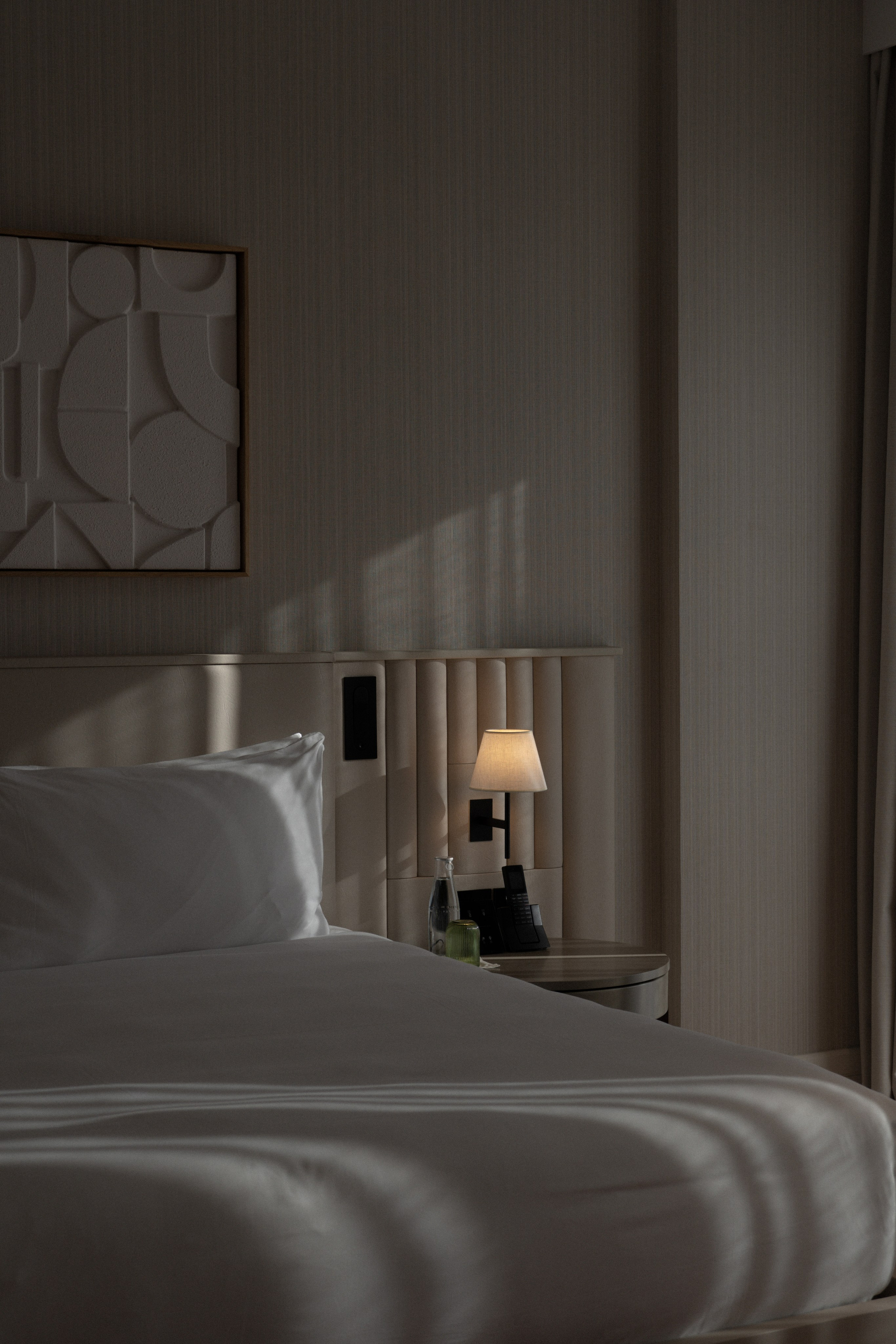 Delano Dubai. Professional photographer and videographer specializing in filming hot