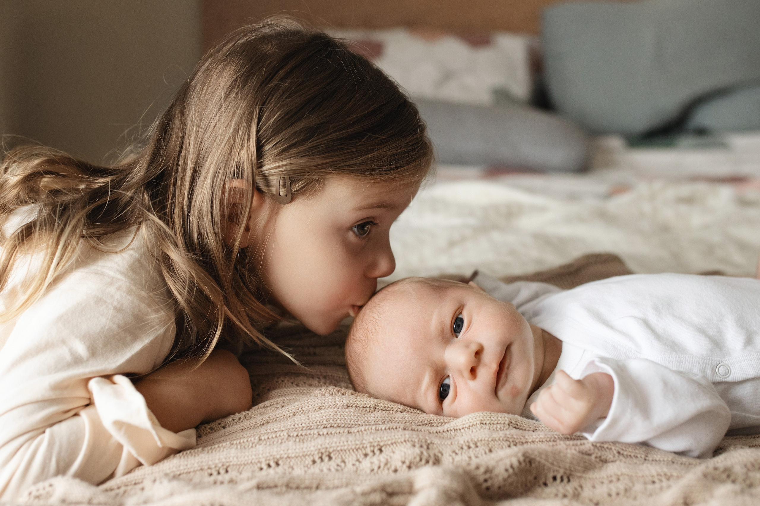 Newborn Lifestyle. Family photographer in Bay Area, California