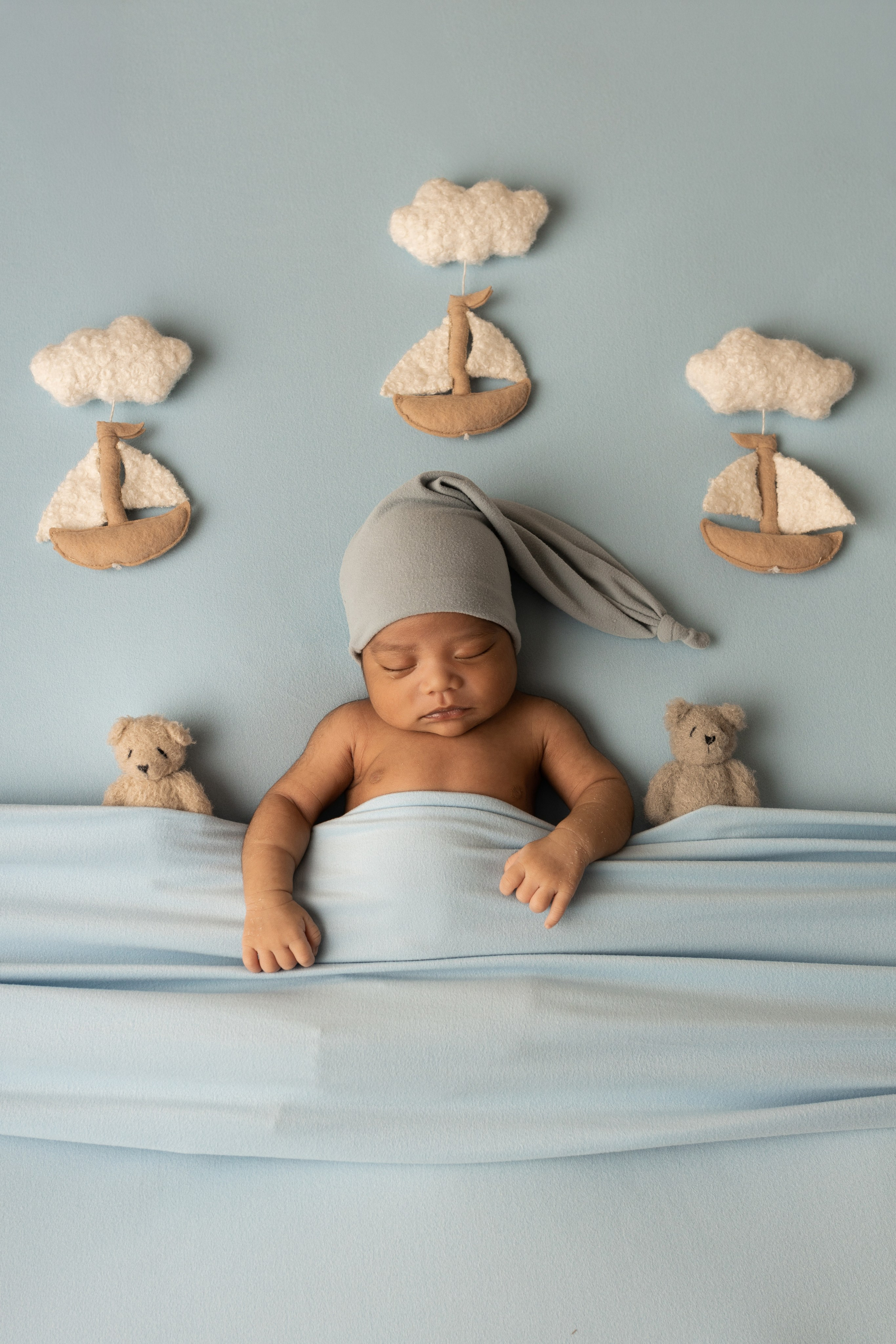 Newborn Classic. Family photographer in Bay Area, California