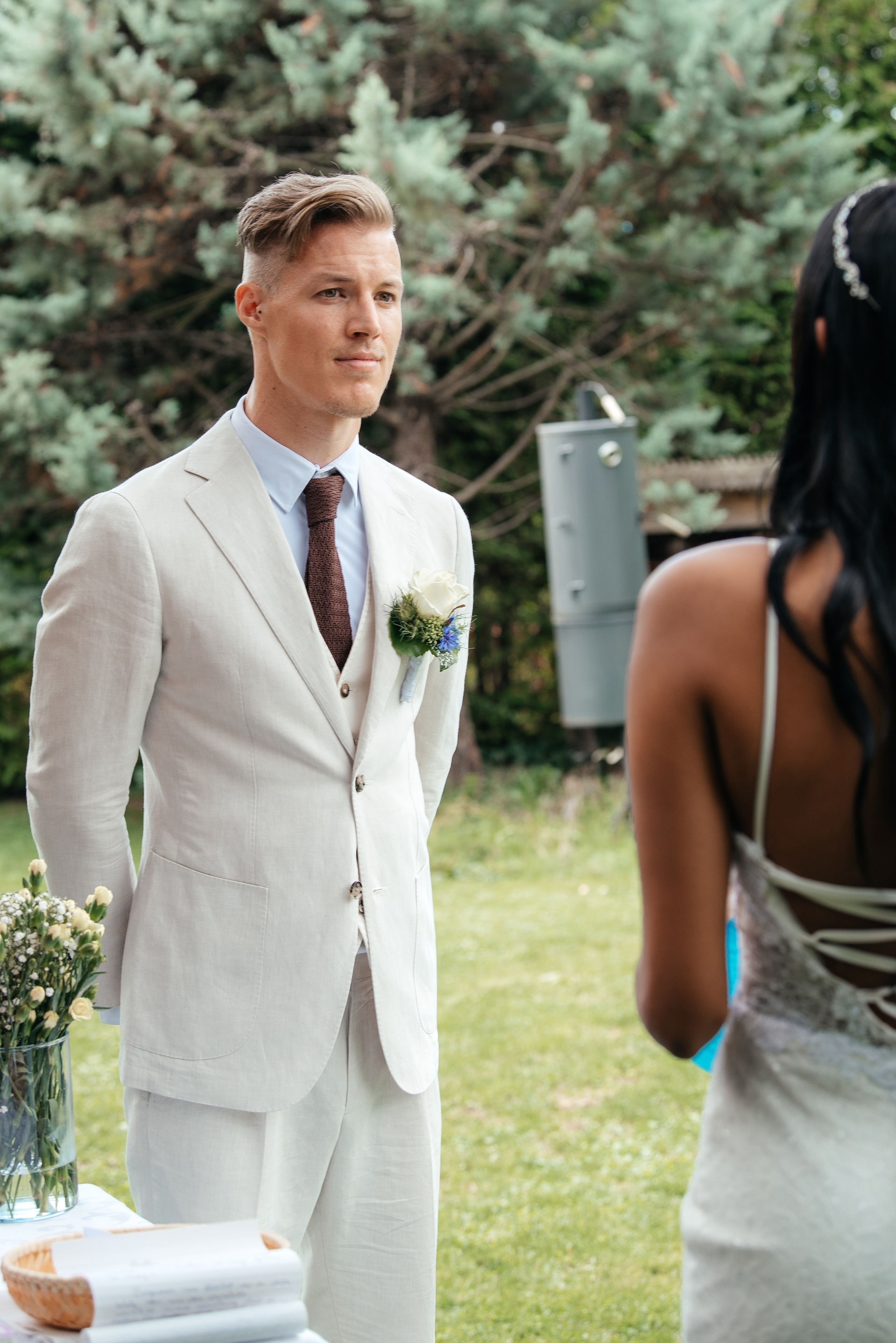 KAIANE & BENJAMIN Meilen, Switzerland. I am Elena Altendorfer. Wedding photographer in Zurich and Switzerland