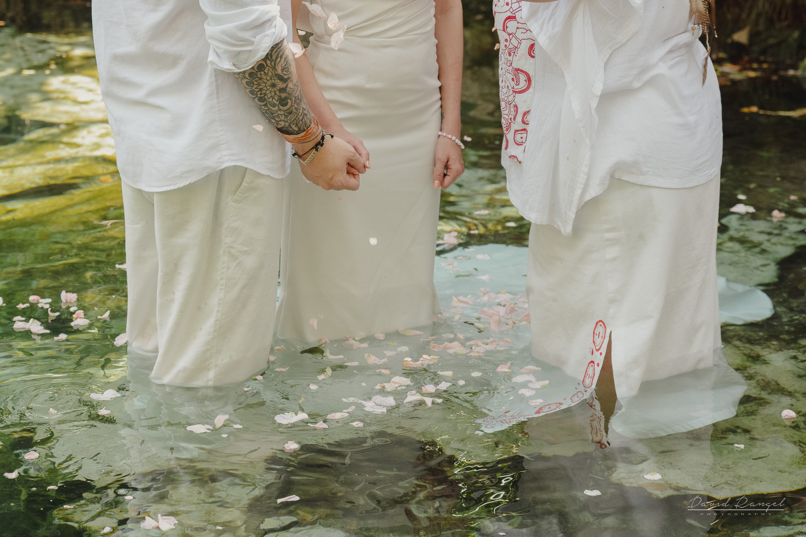 Vanessa and Alejandro´s Mayan Wedding at Kantunchi Park. Destination wedding photographer based in Cancun and Riviera Maya with service worldwide