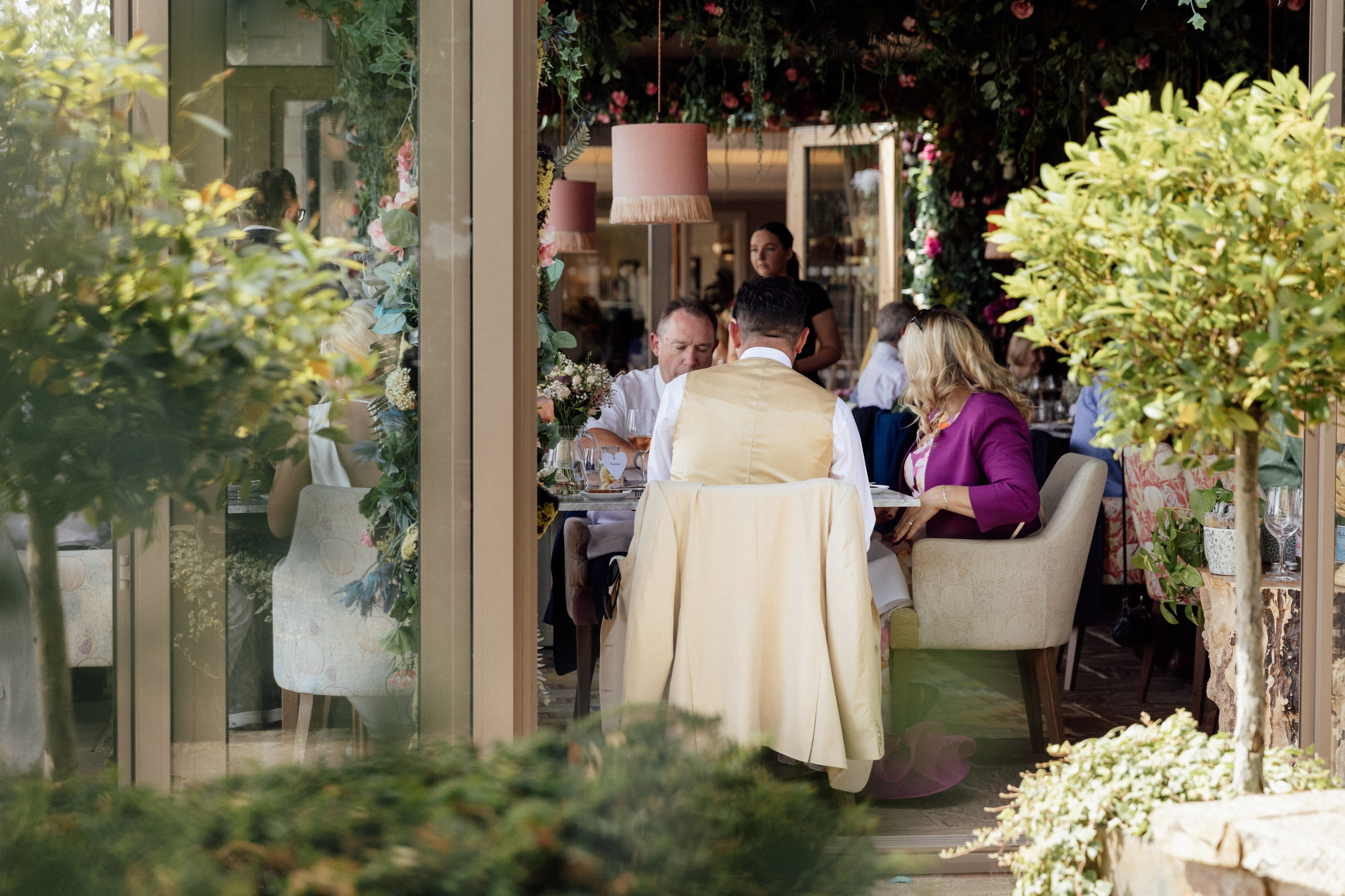 Elegant Wedding Photo Gallery in Hertfordshire. Timeless Wedding & Event Photography from London to the world
